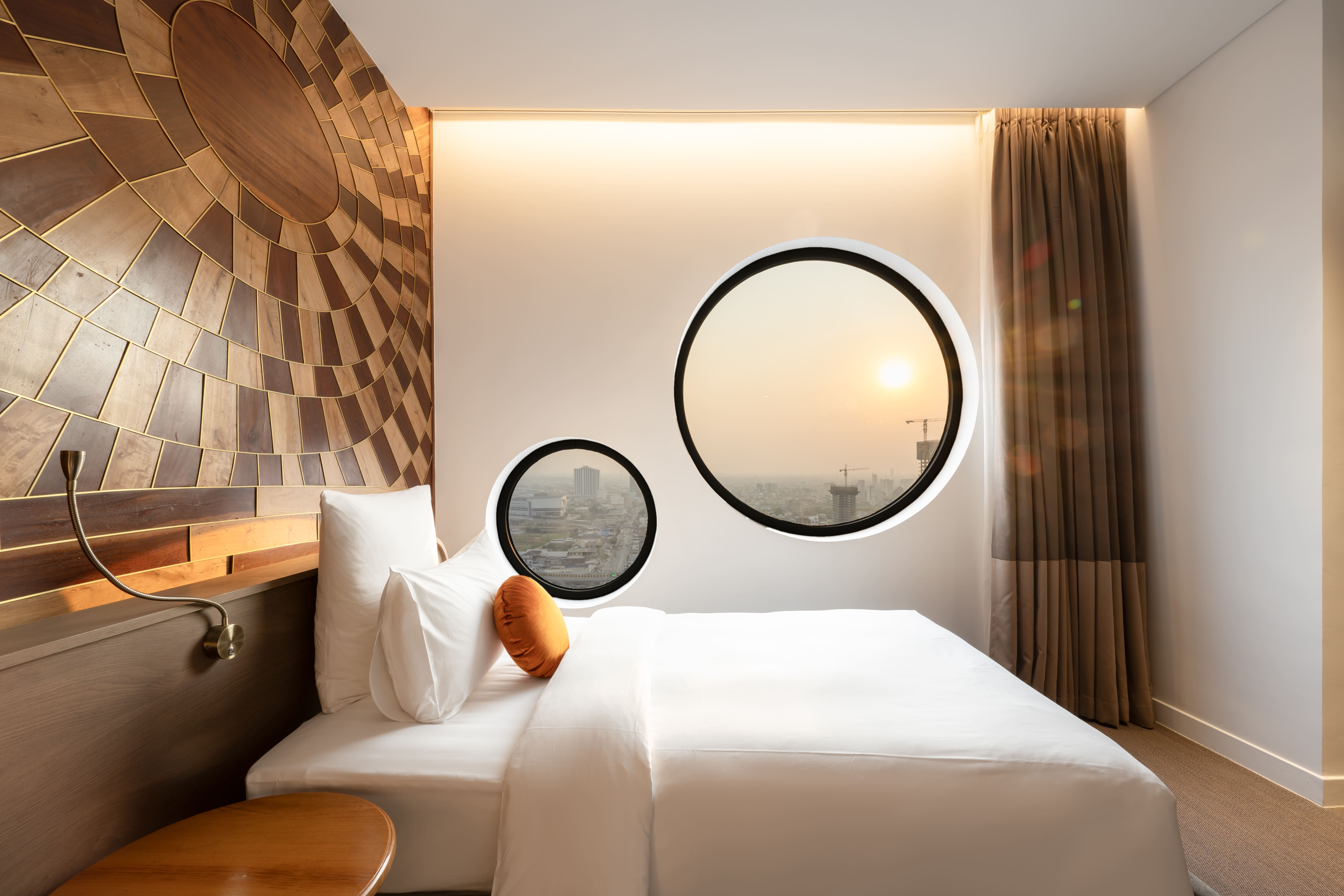 Double or Twin Deluxe