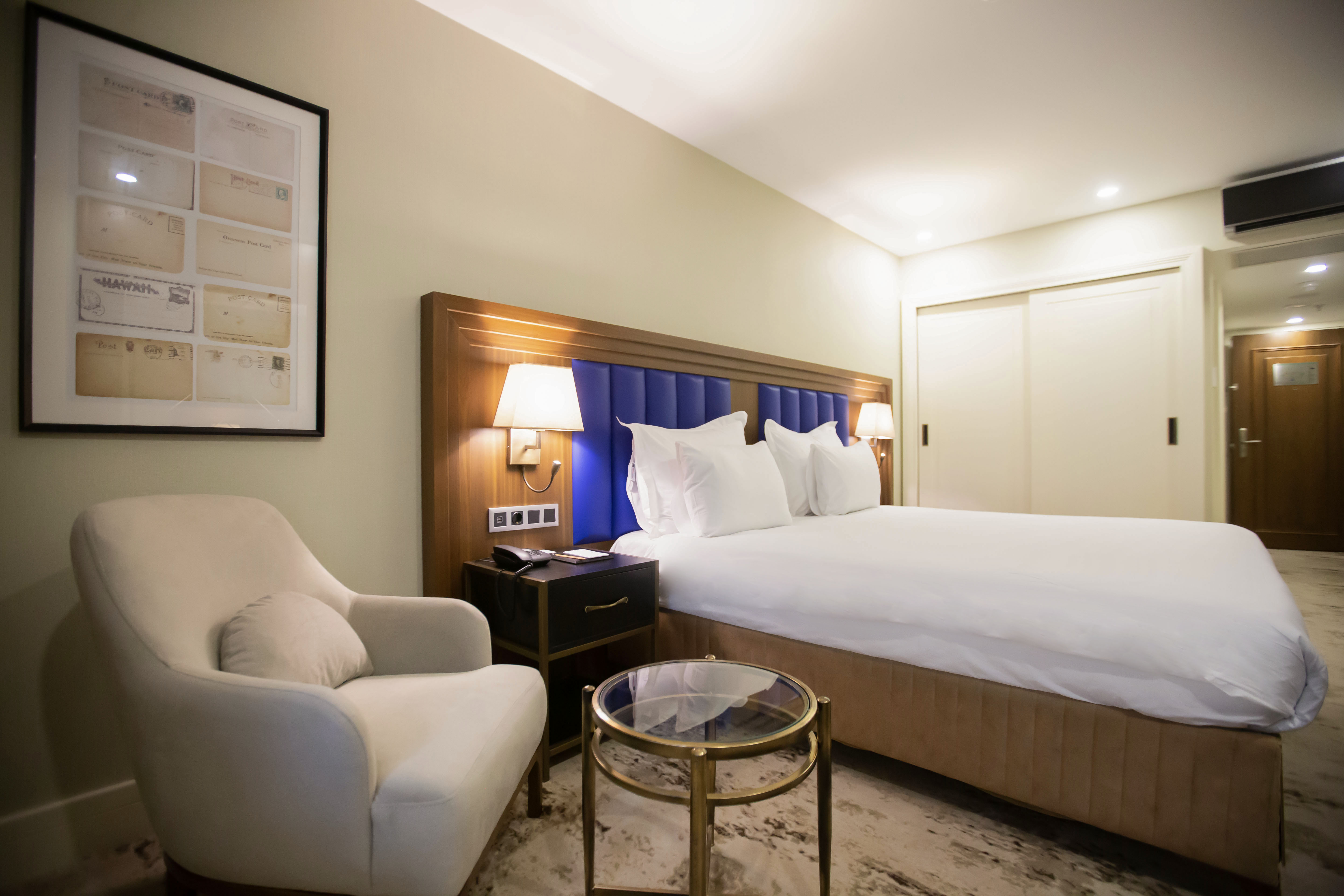 Double Deluxe King Bed