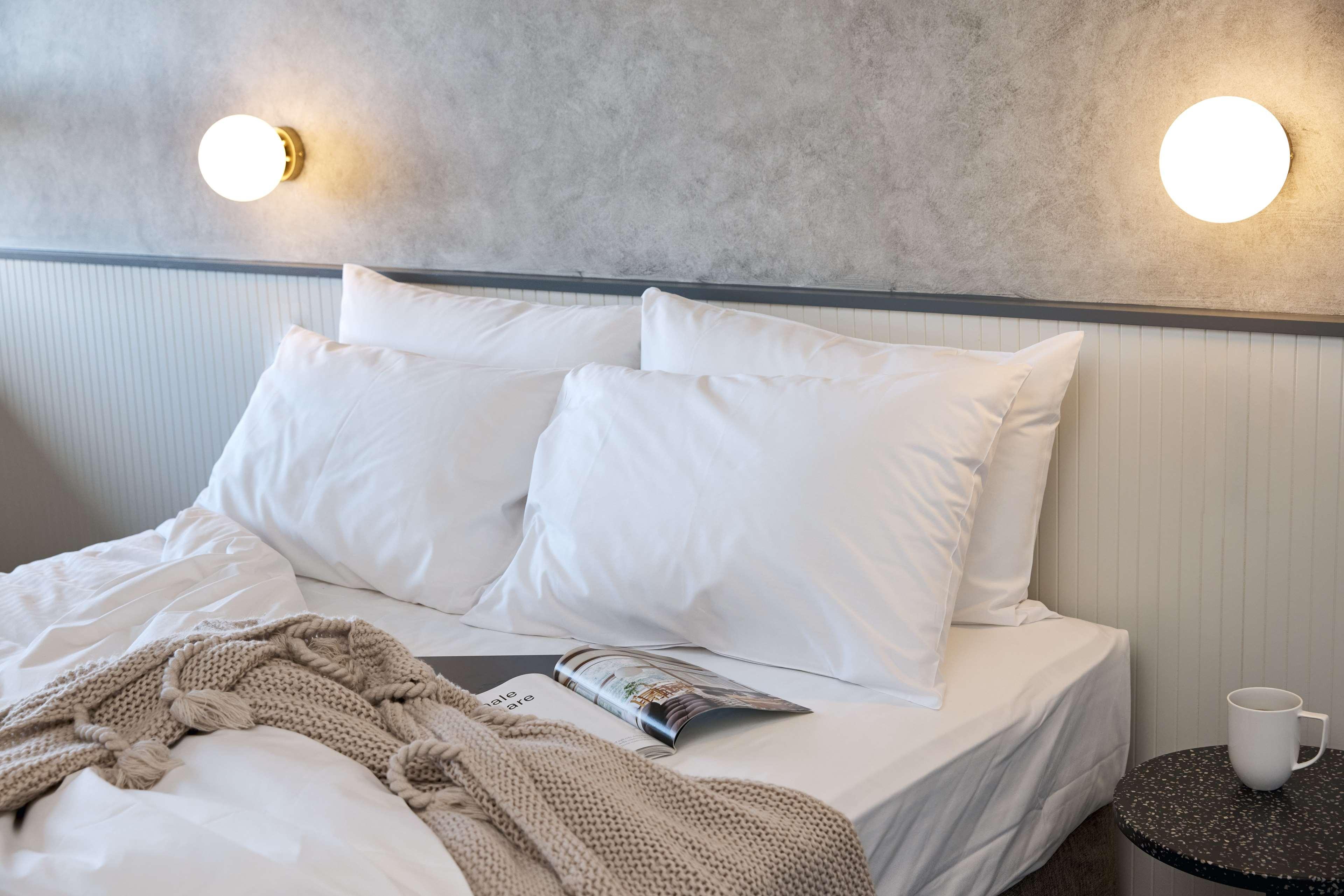 Double Queen Size Bed