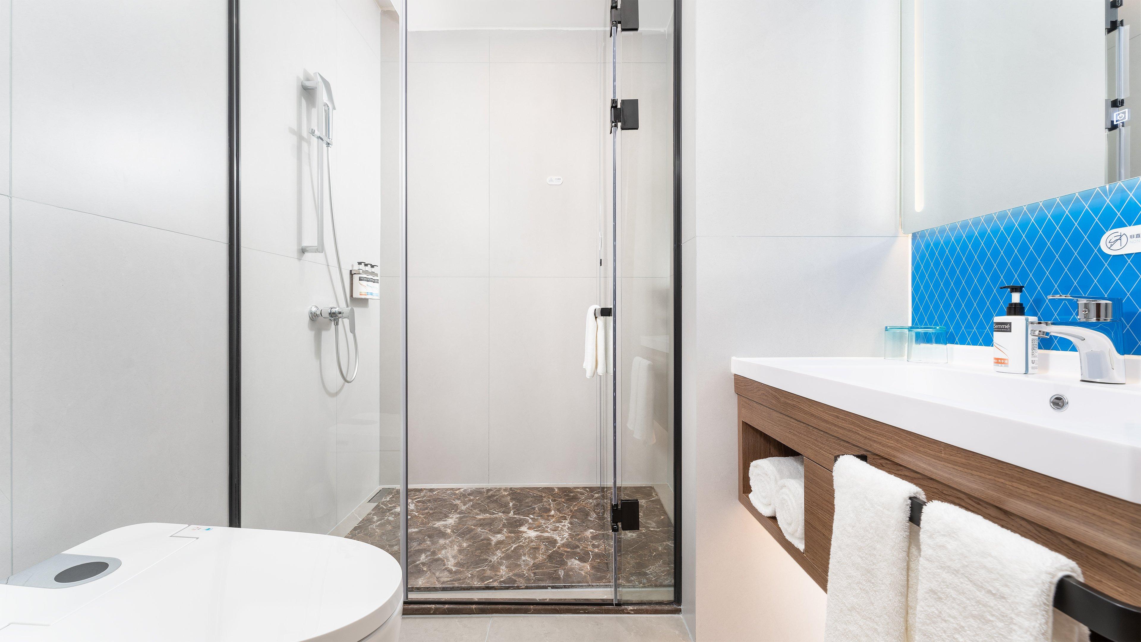 Double King Size Bed