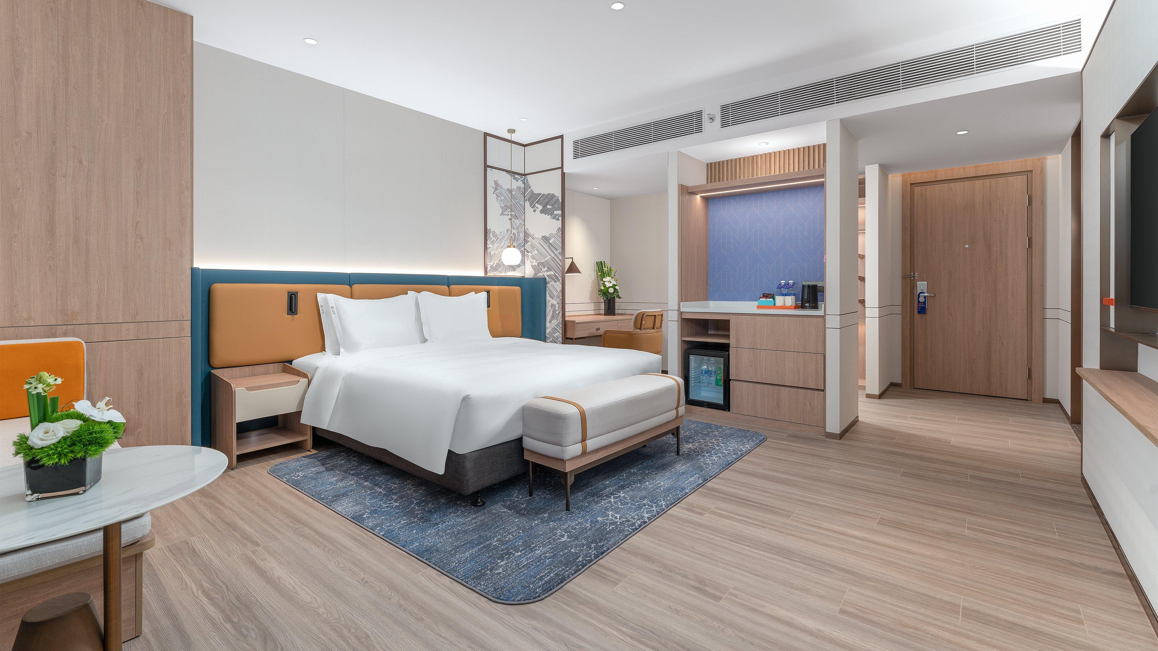 Double City View King Bed