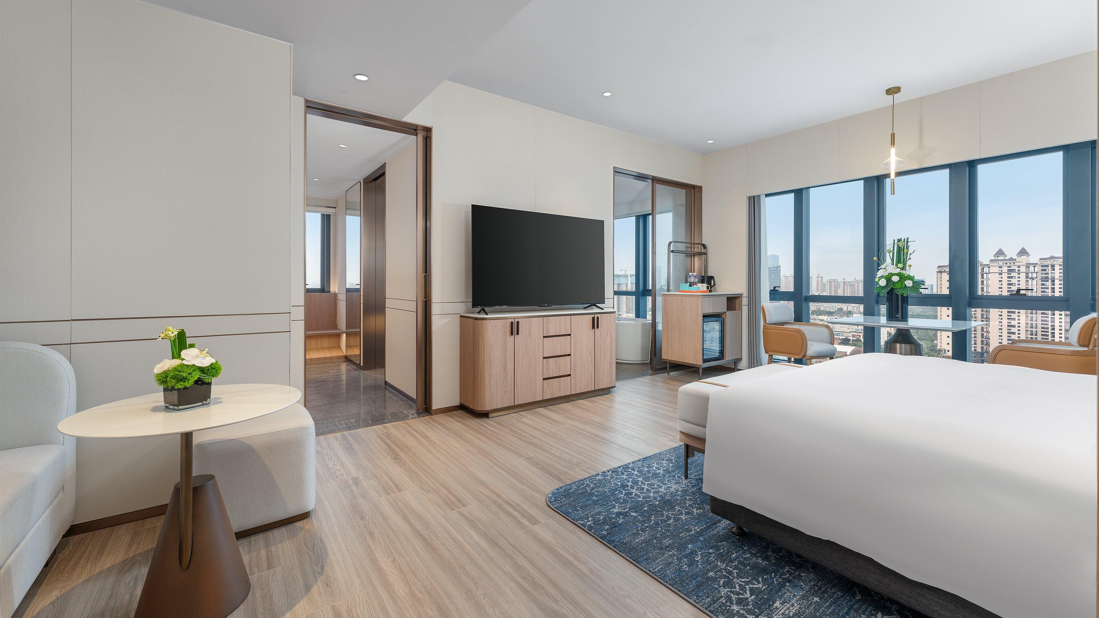 Double City View King Bed