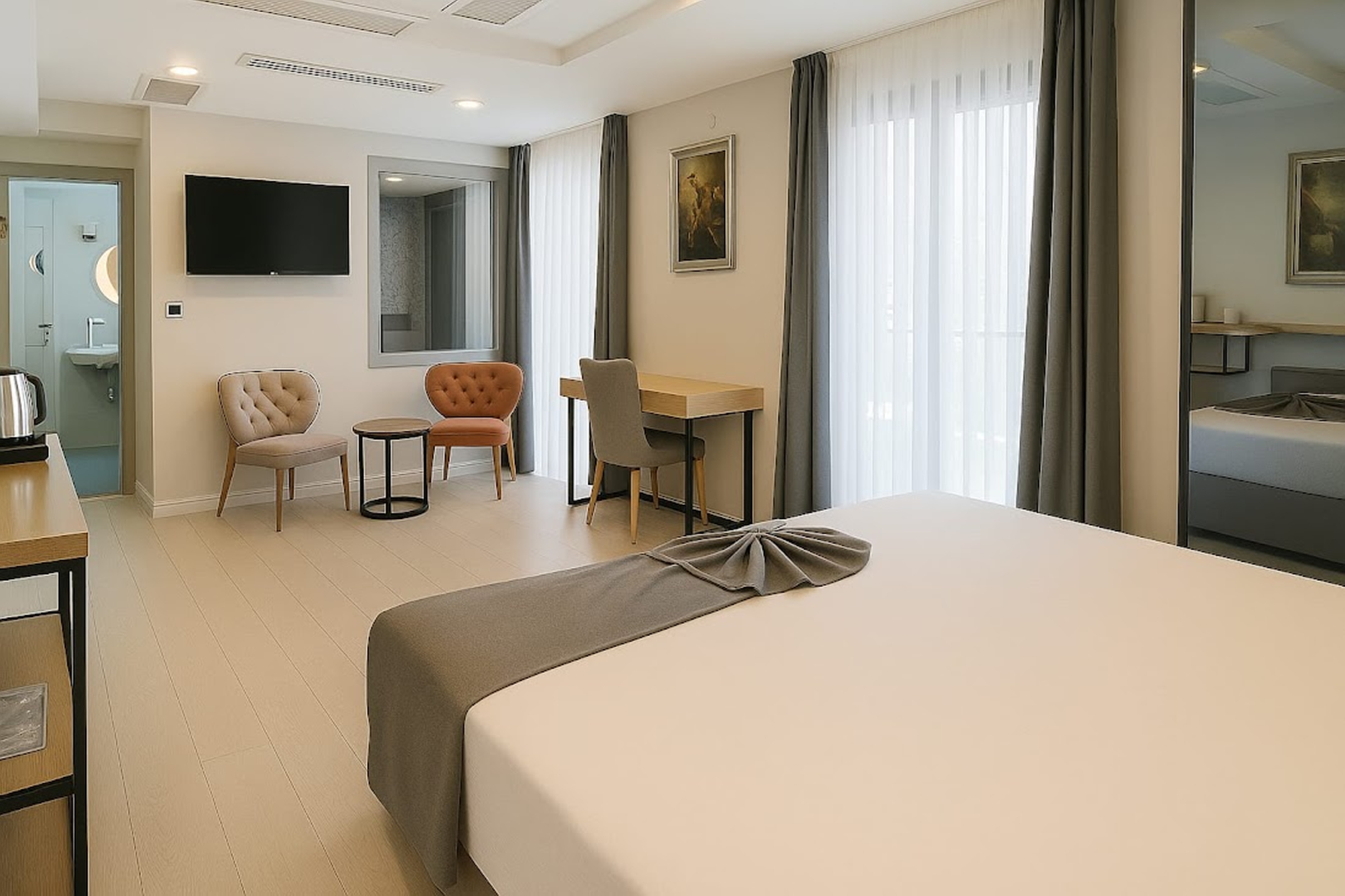 Suite King Bed One Bedroom 