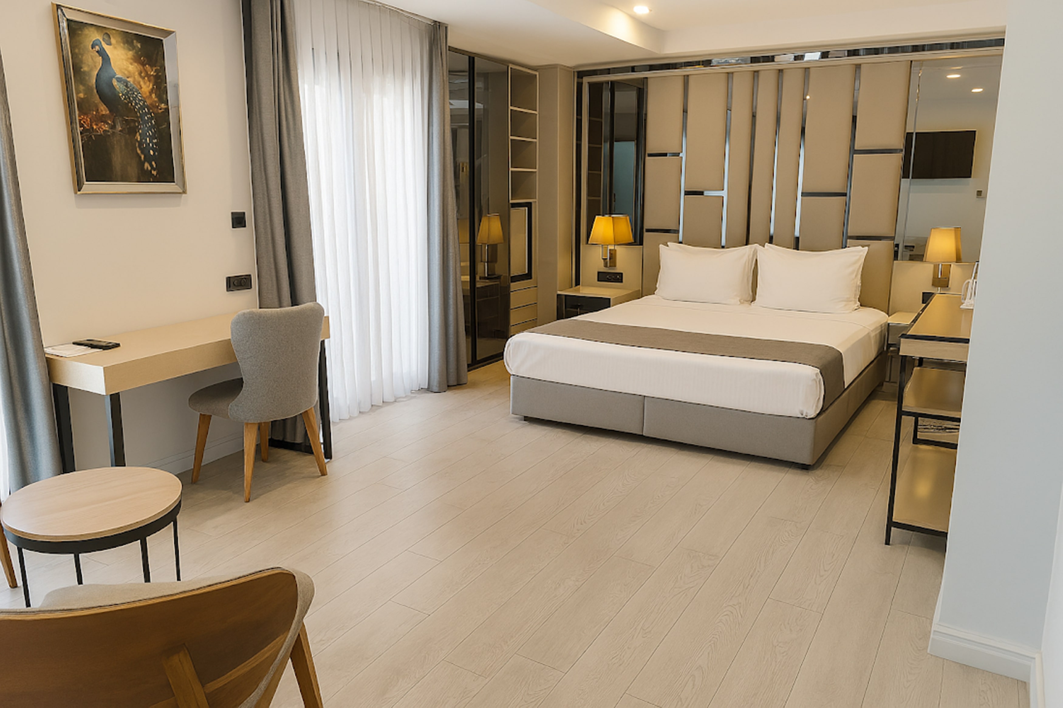 Suite King Bed One Bedroom 