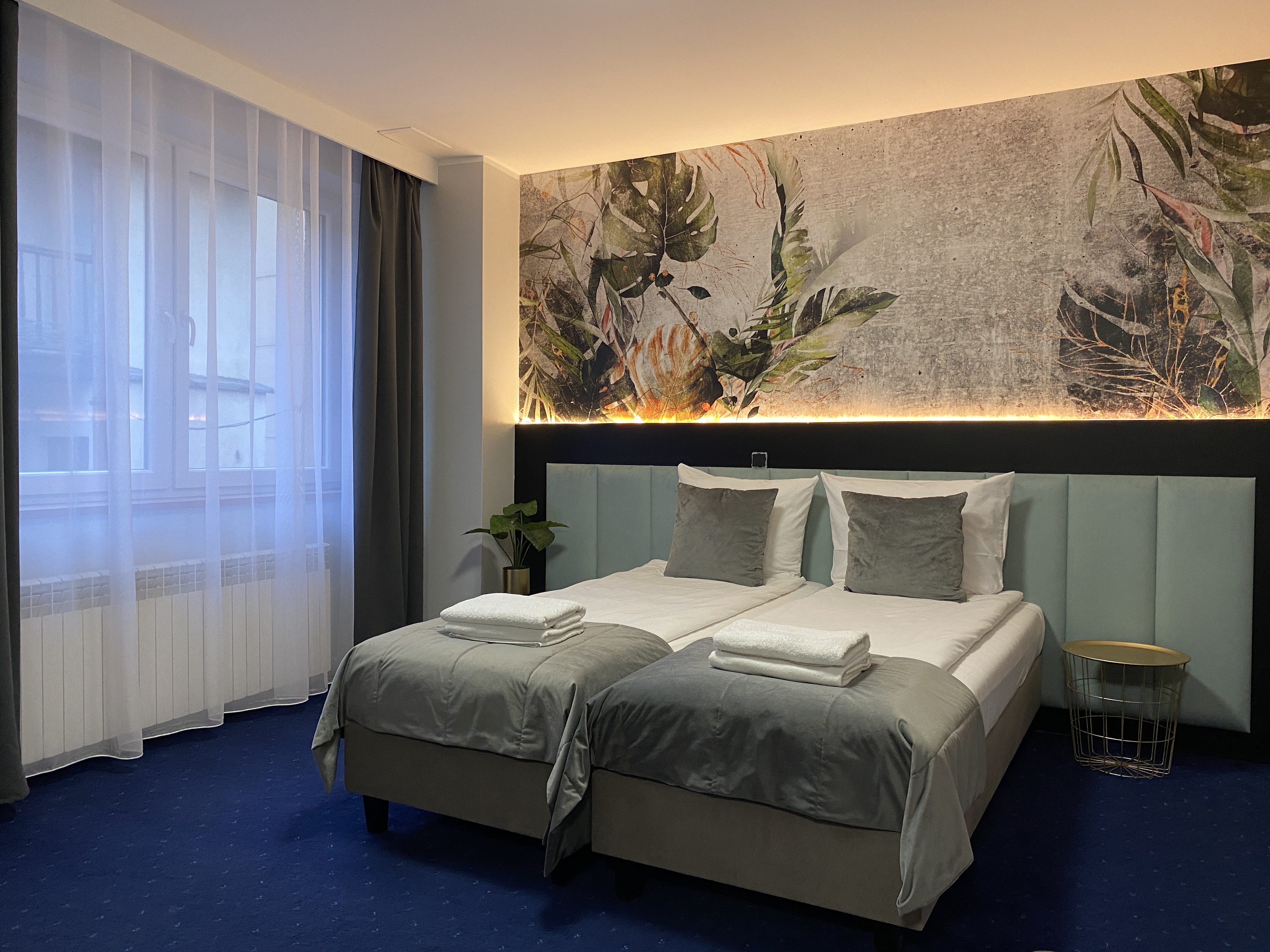 Double or Twin Standard