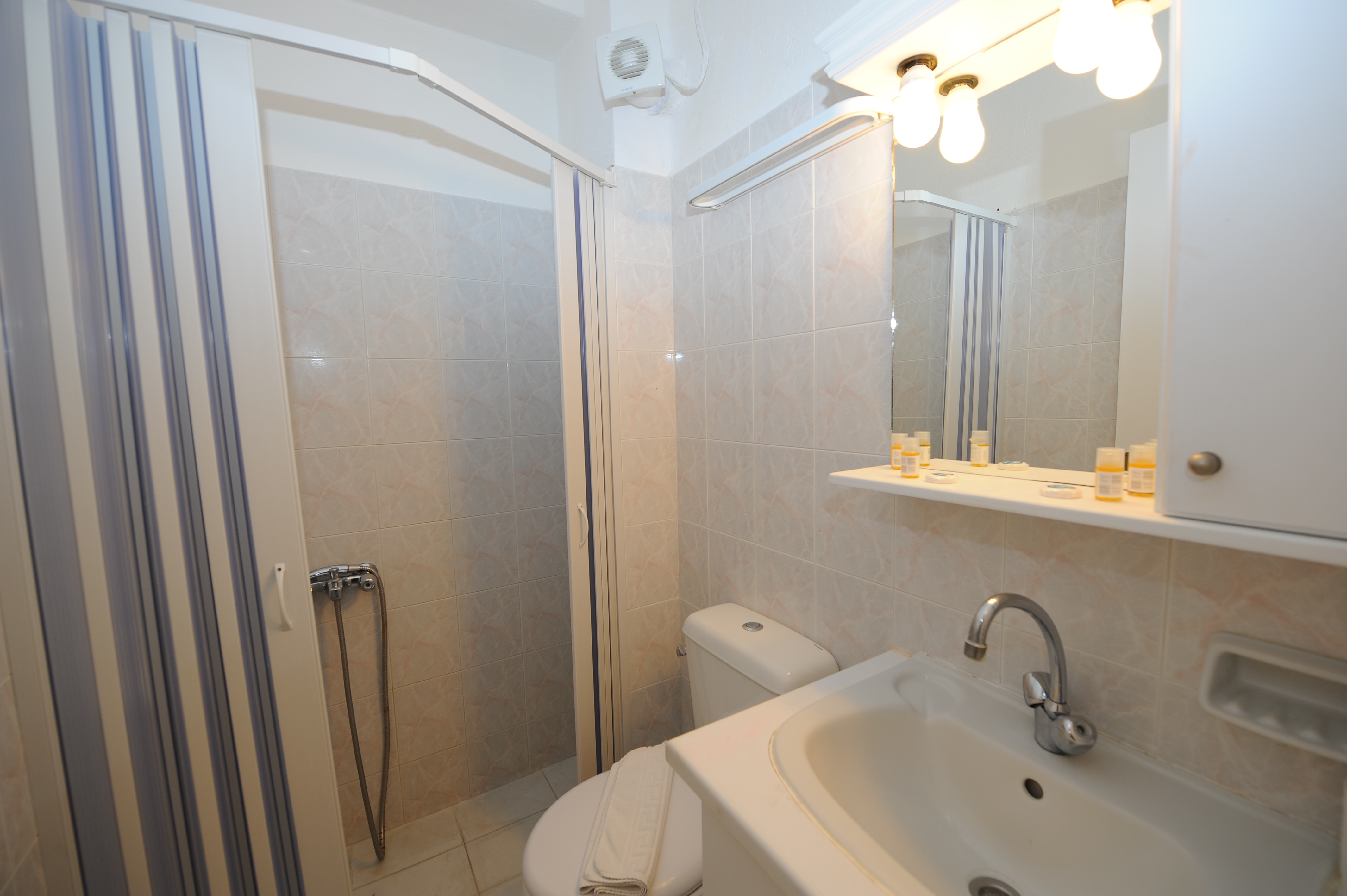 Apartment Capacity 4