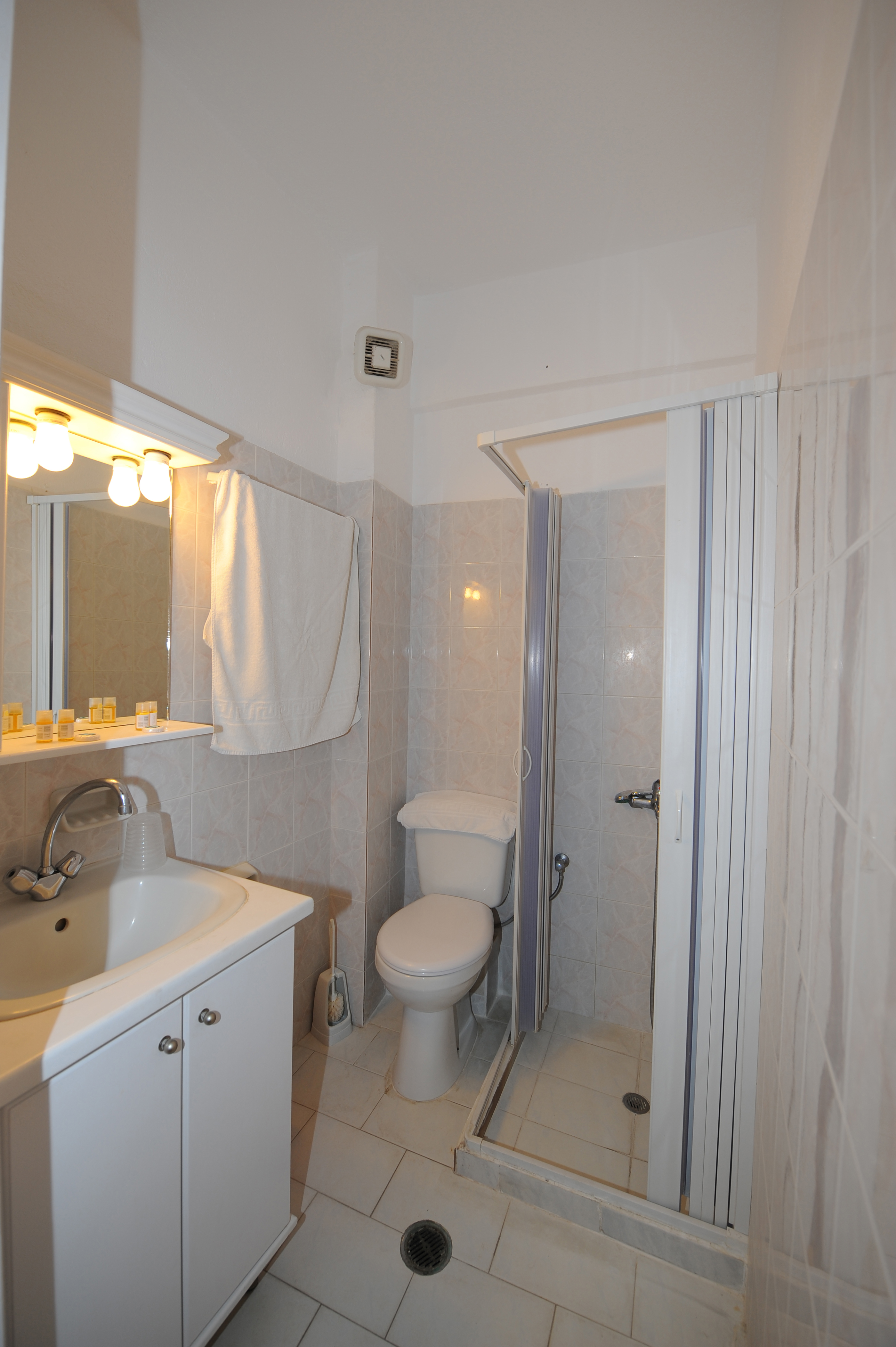 Apartment Capacity 3