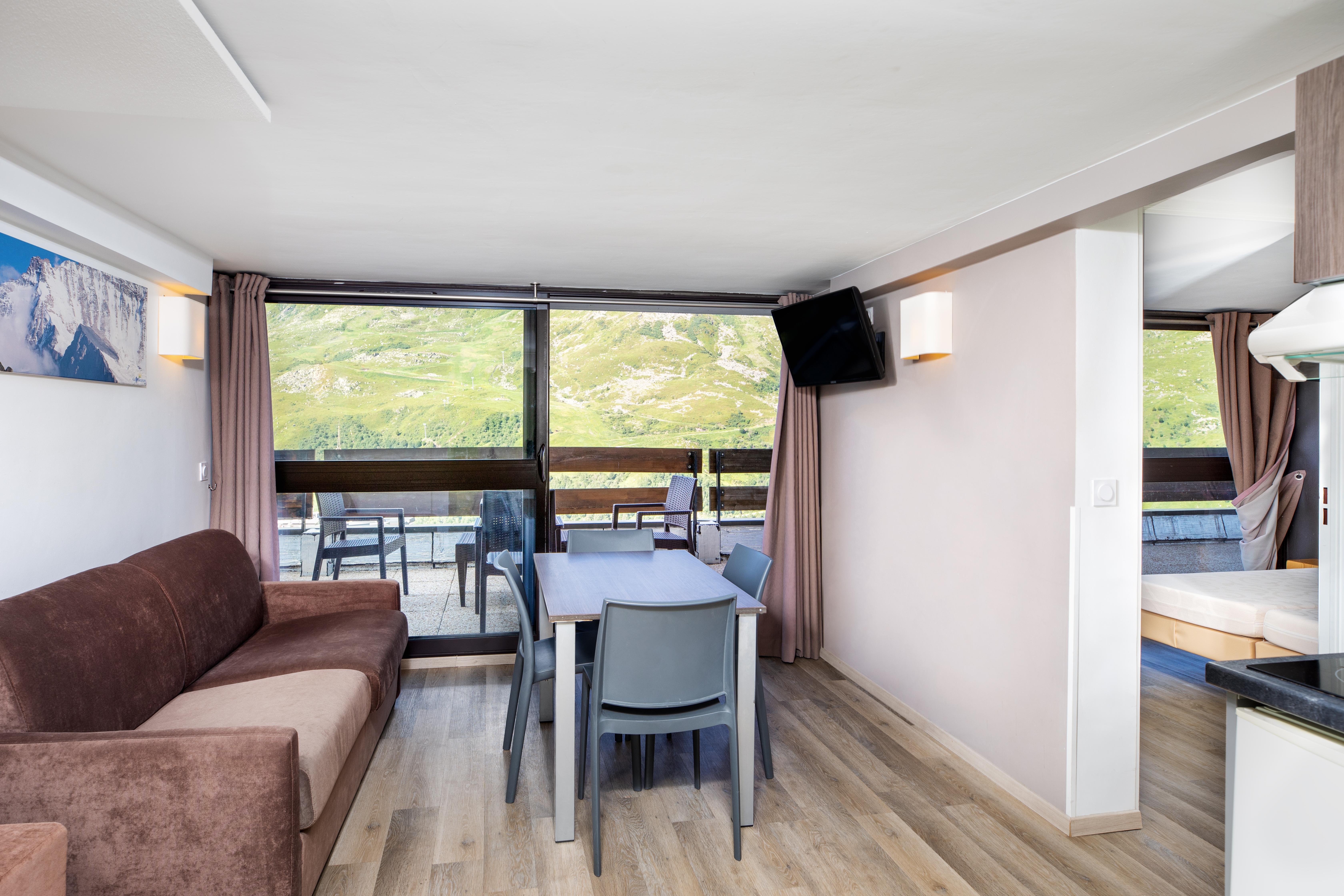 Apartment with Balcony