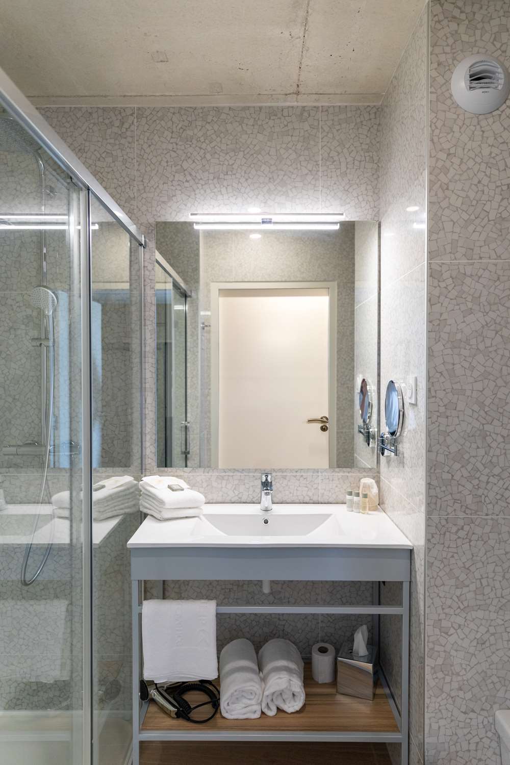 Suite Queen Size Bed