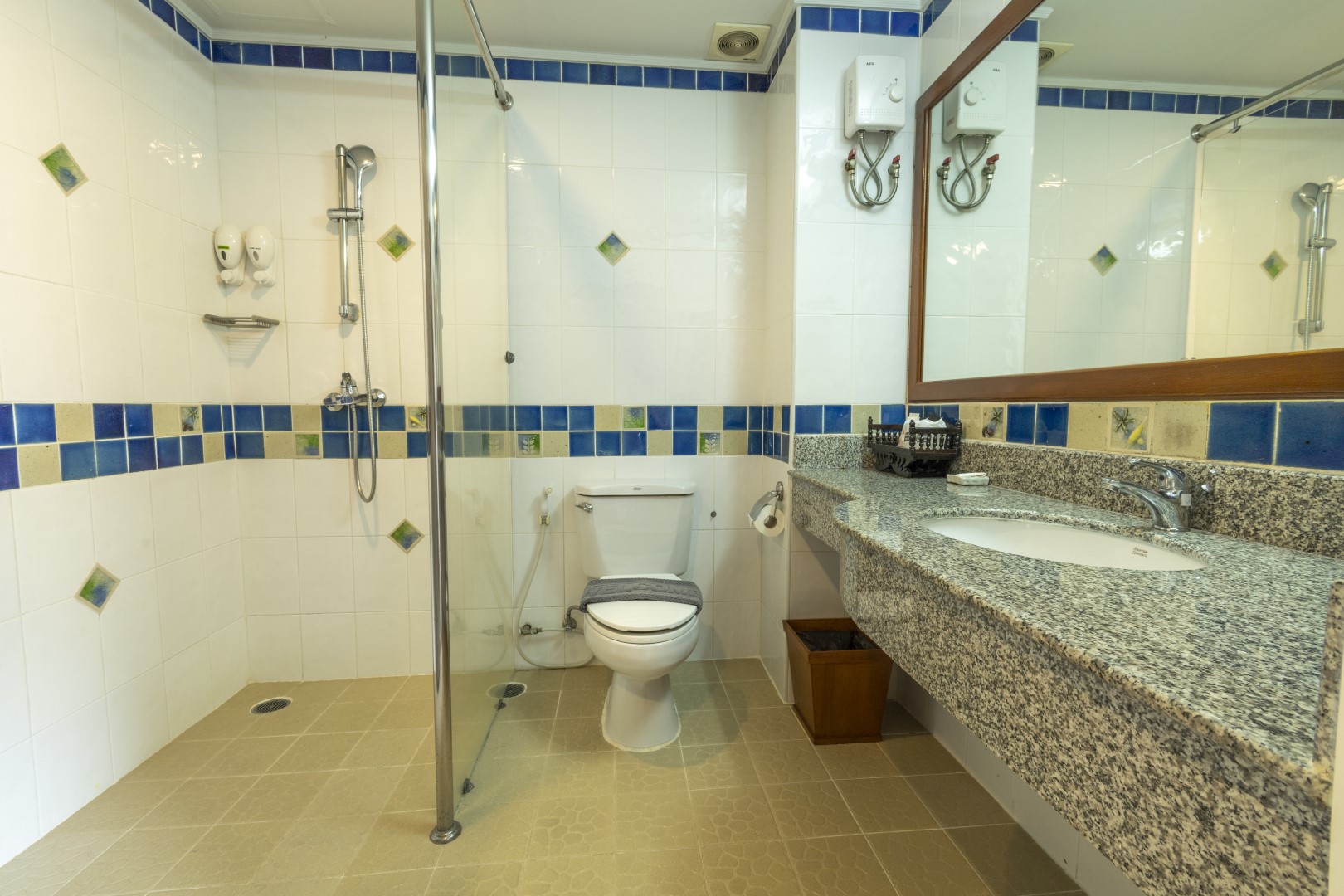 Family Room Connecting Room