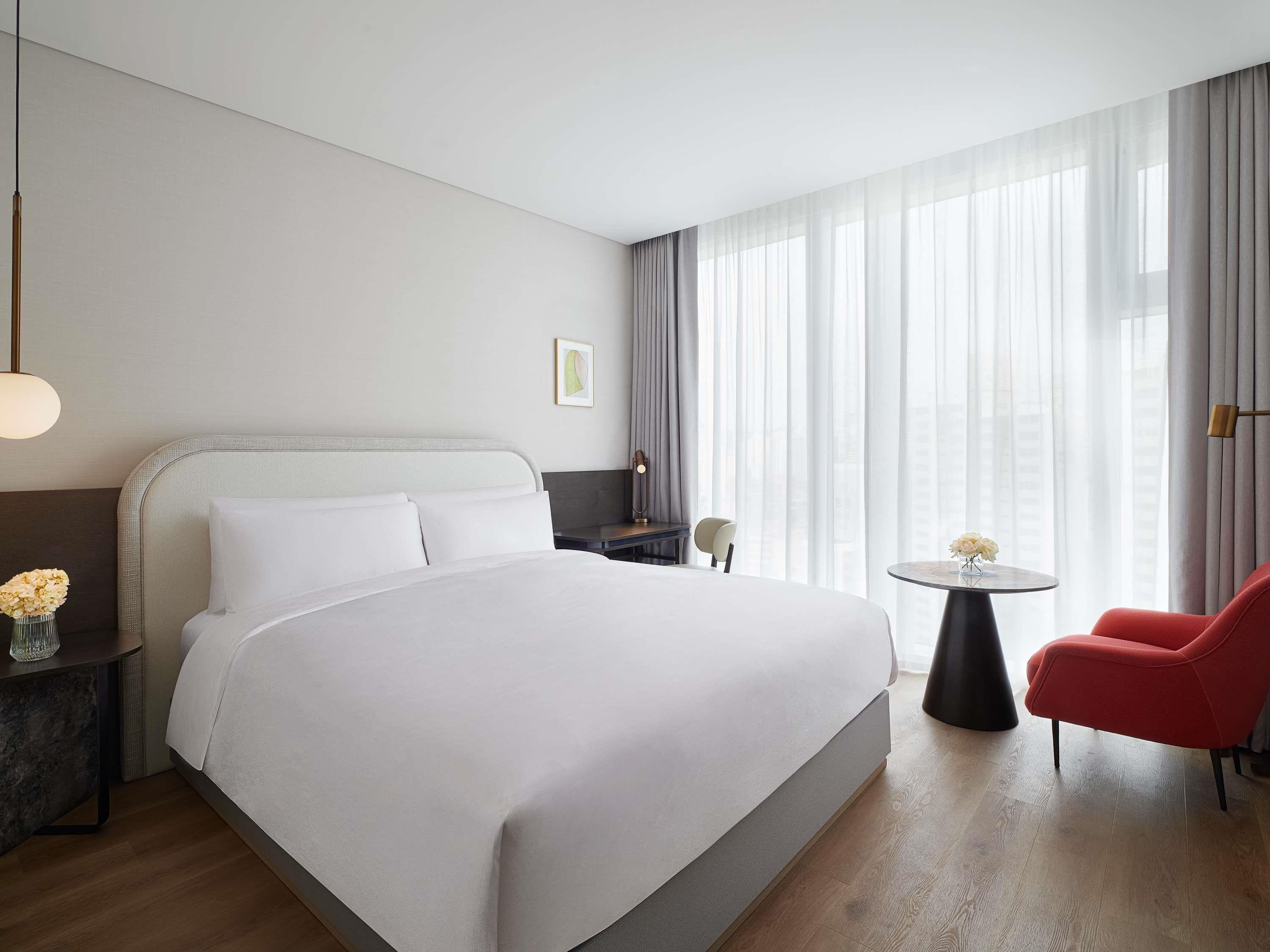 Double Superior King Bed