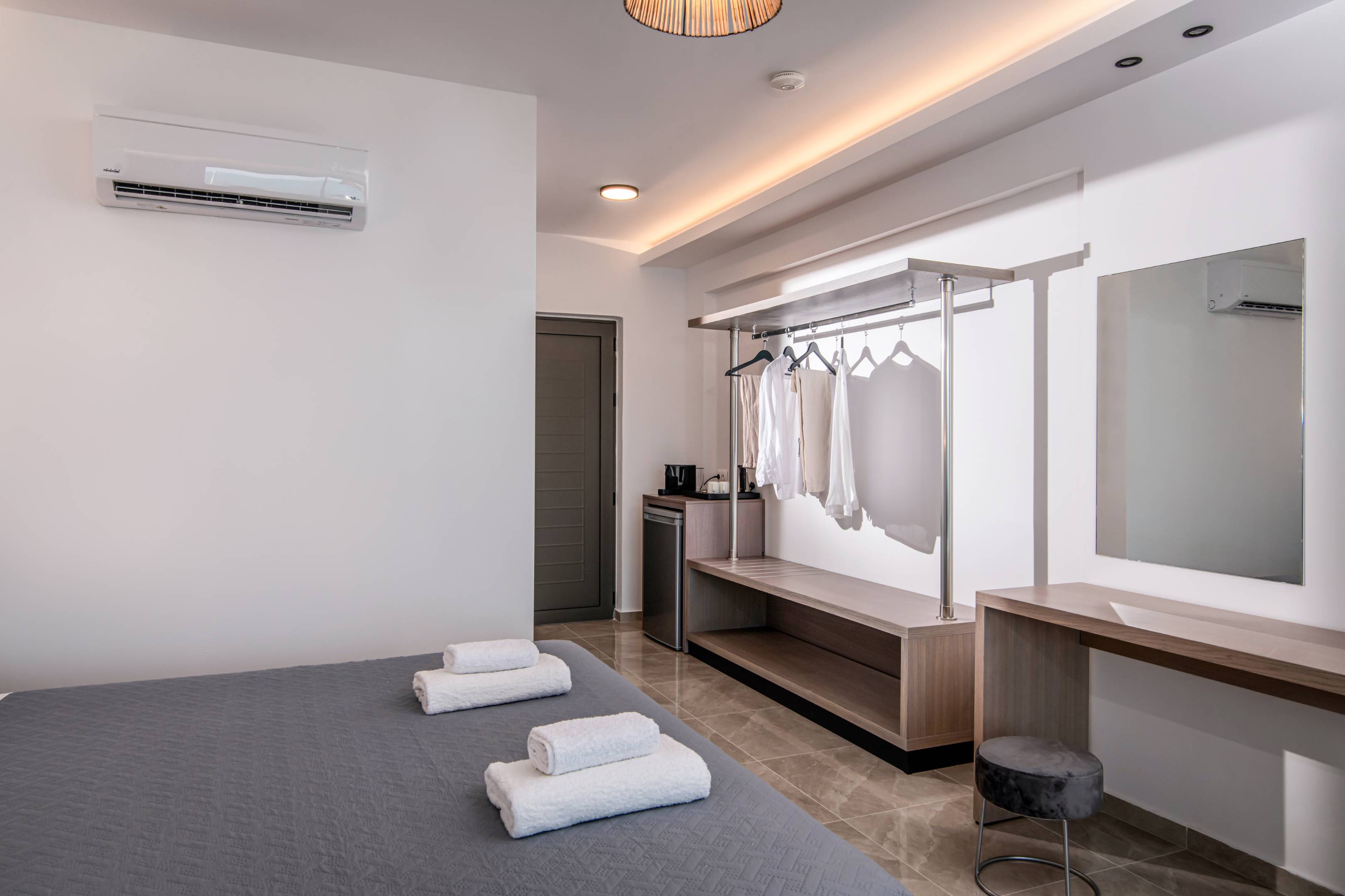 Room Deluxe Sea View with Balcony