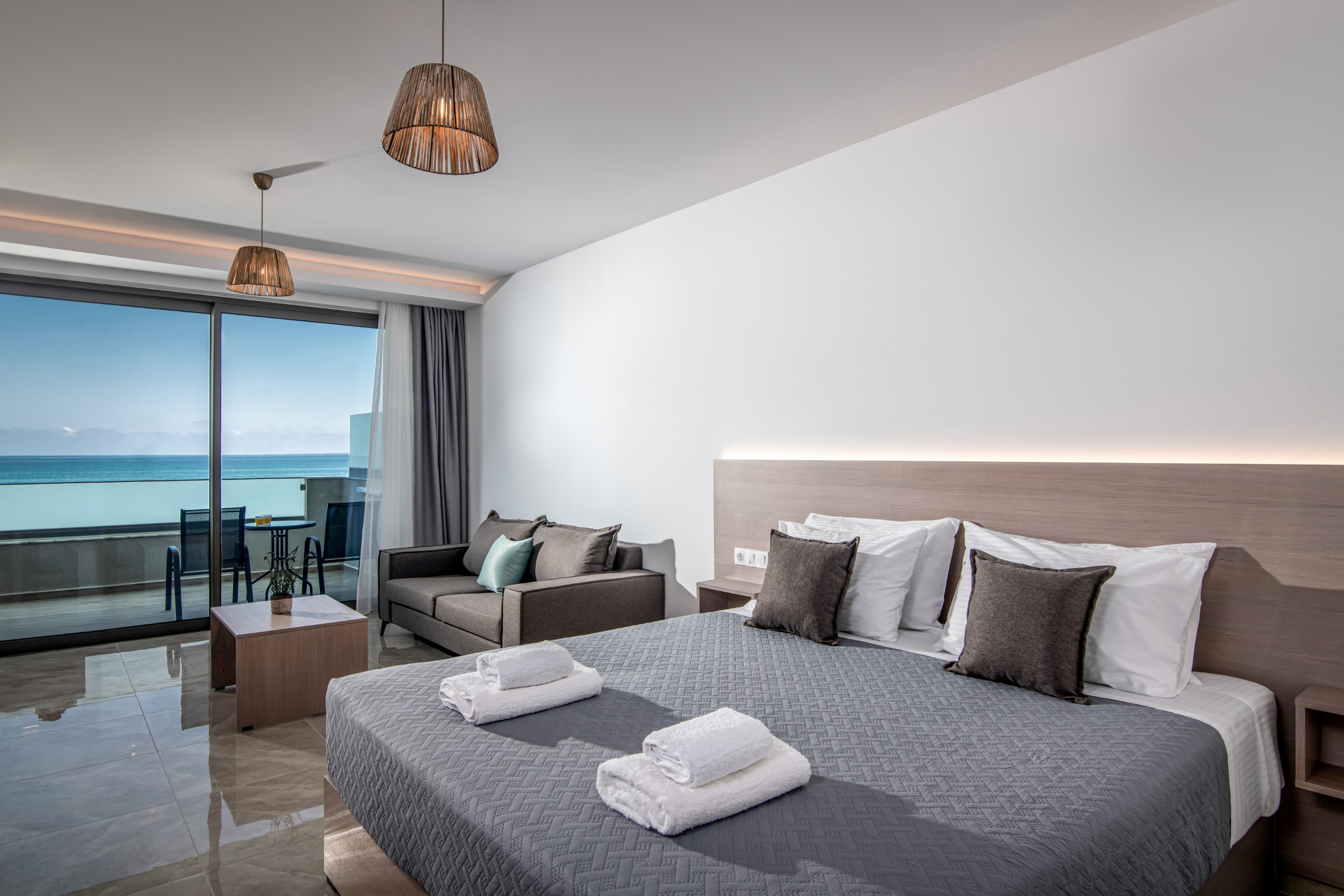 Room Deluxe Sea View with Balcony