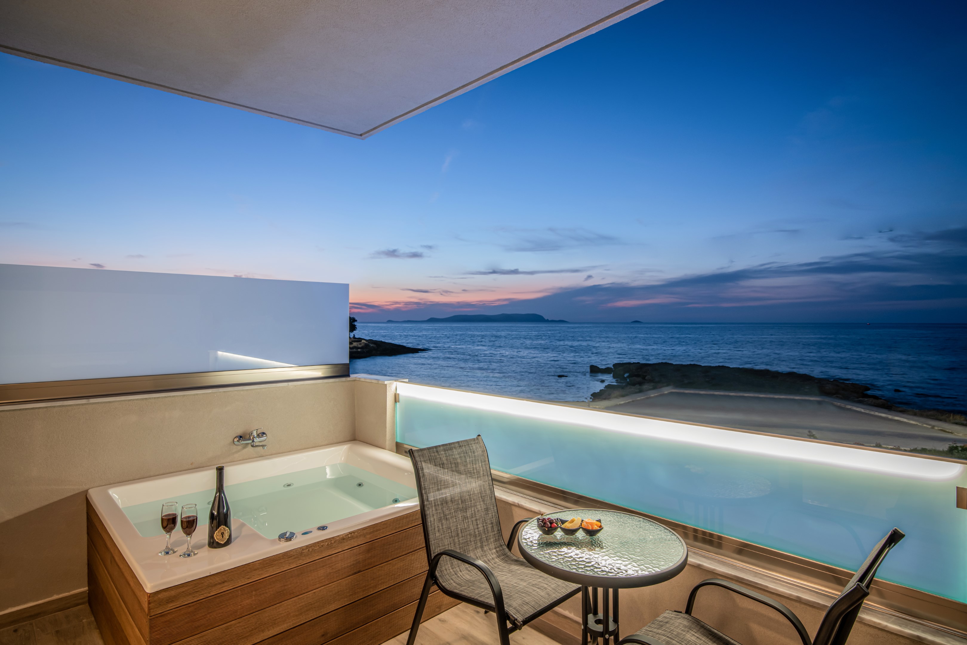 Junior Suite with Jacuzzi