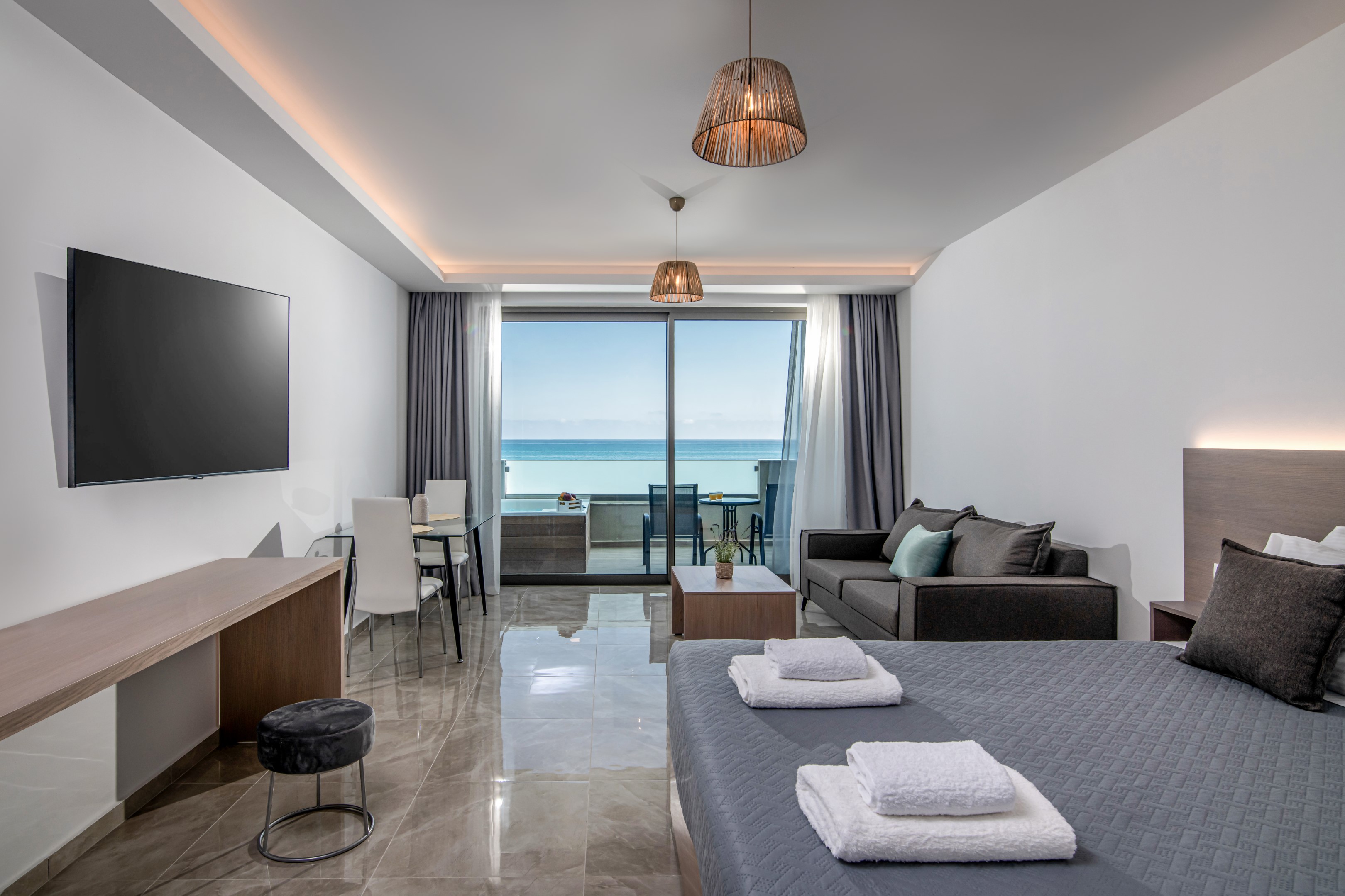 Junior Suite with Jacuzzi