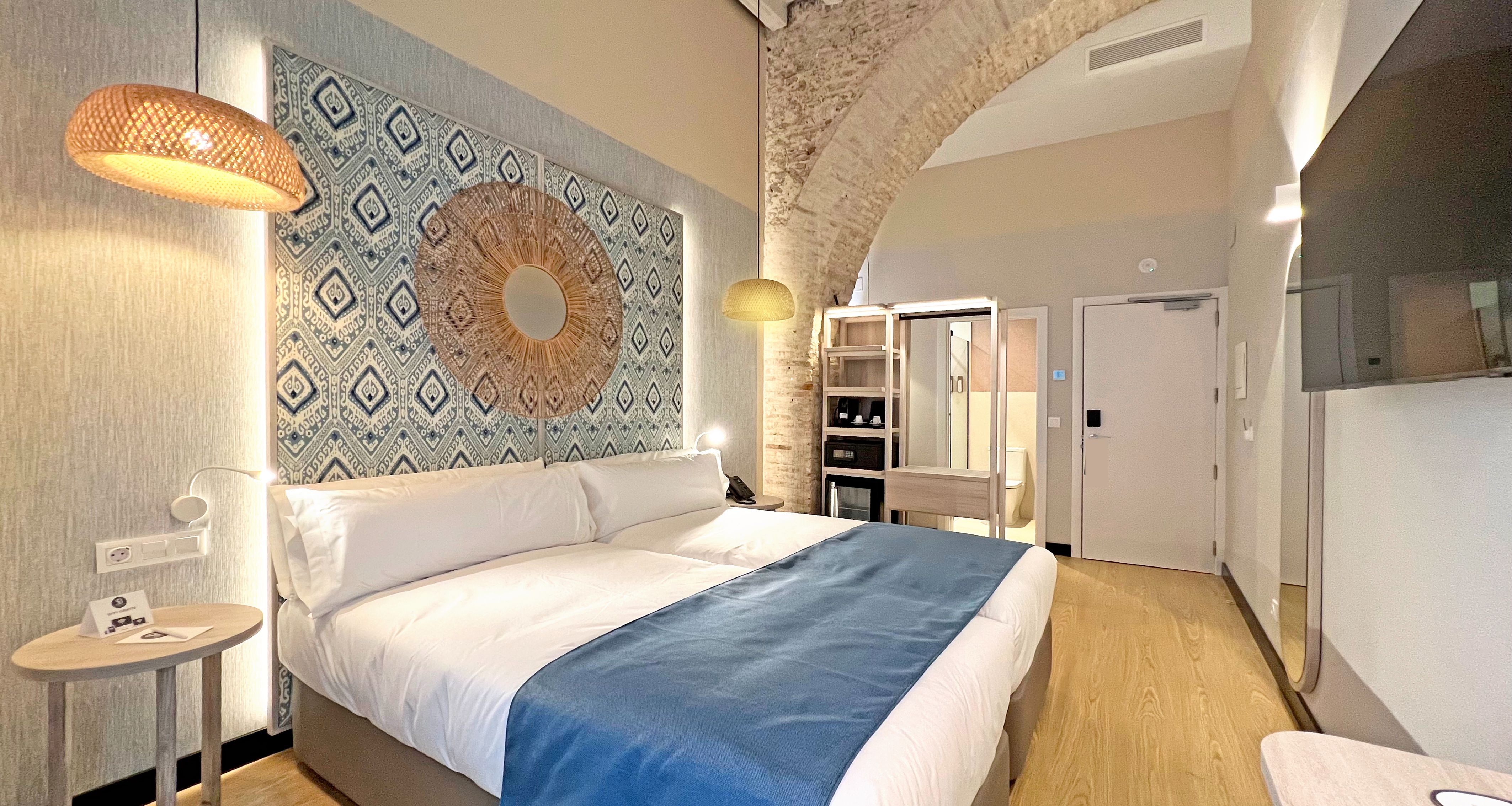 Double or Twin Standard