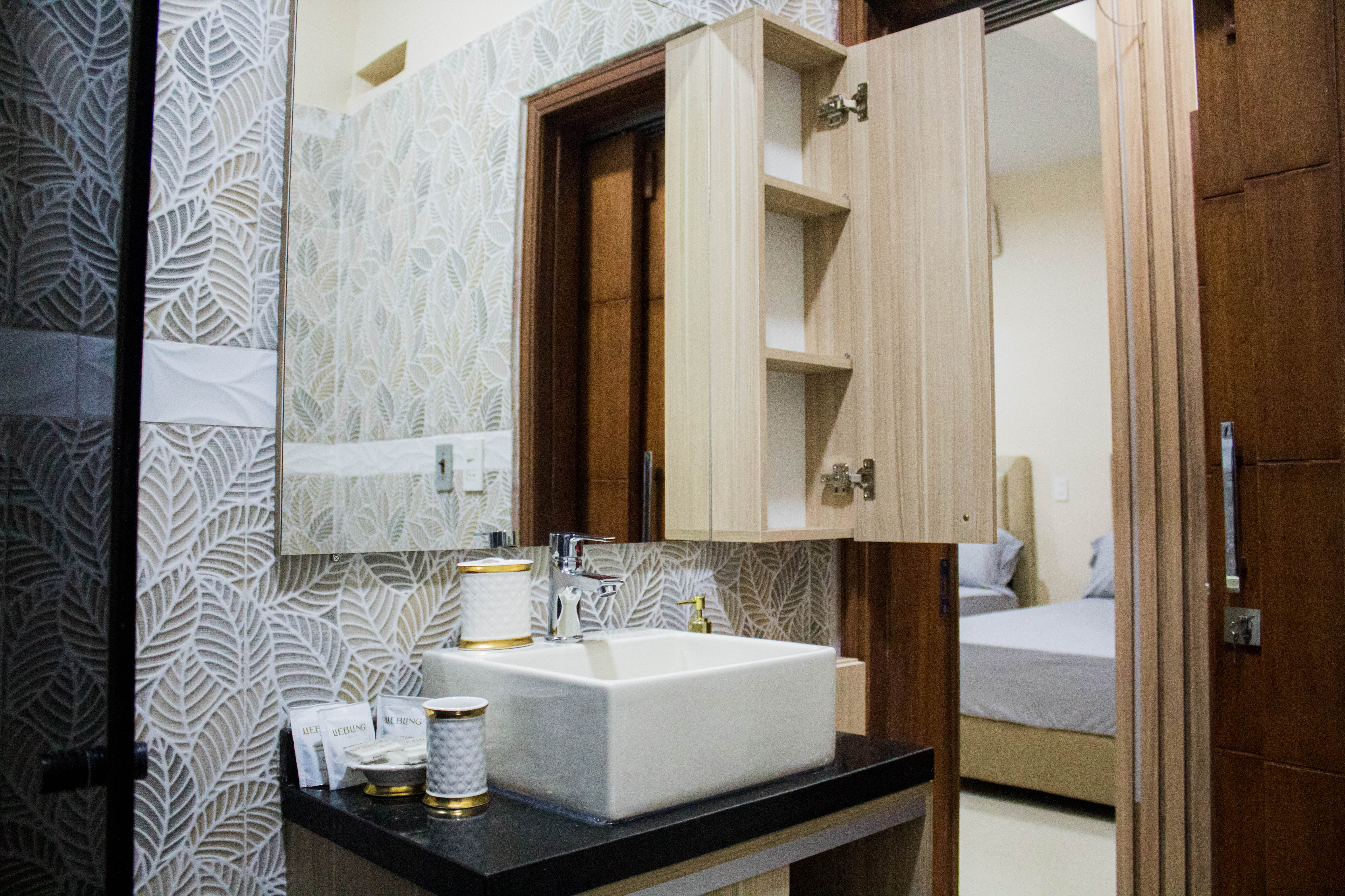 Quadruple Two Bedrooms One Bathroom