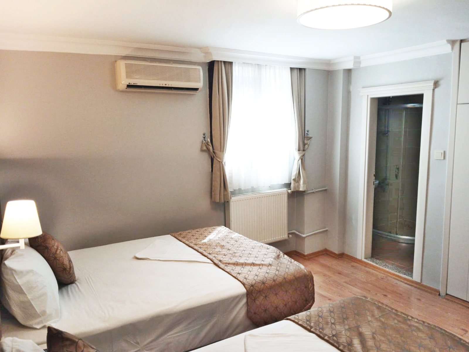 Double or Twin Standard