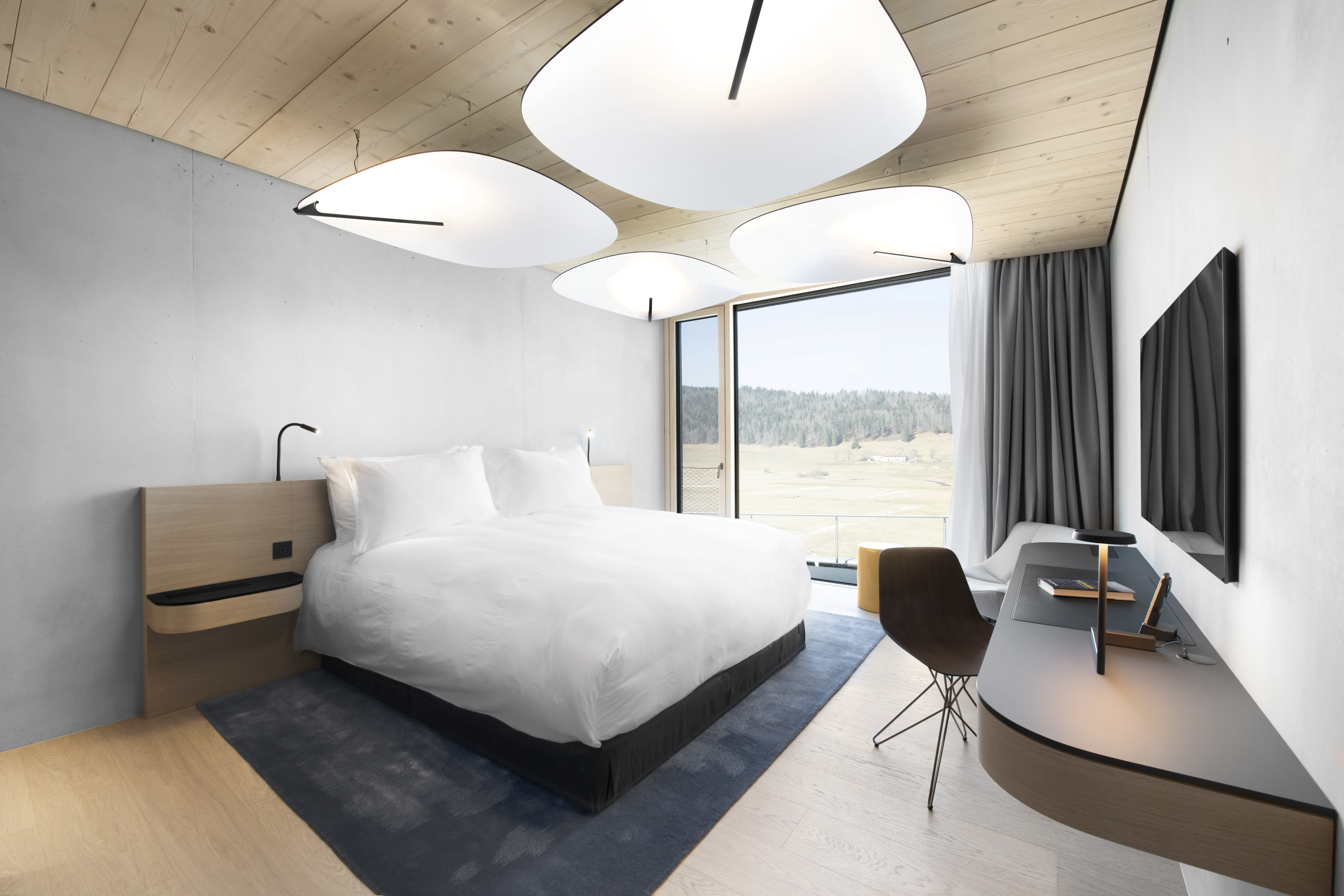 Double or Twin Deluxe