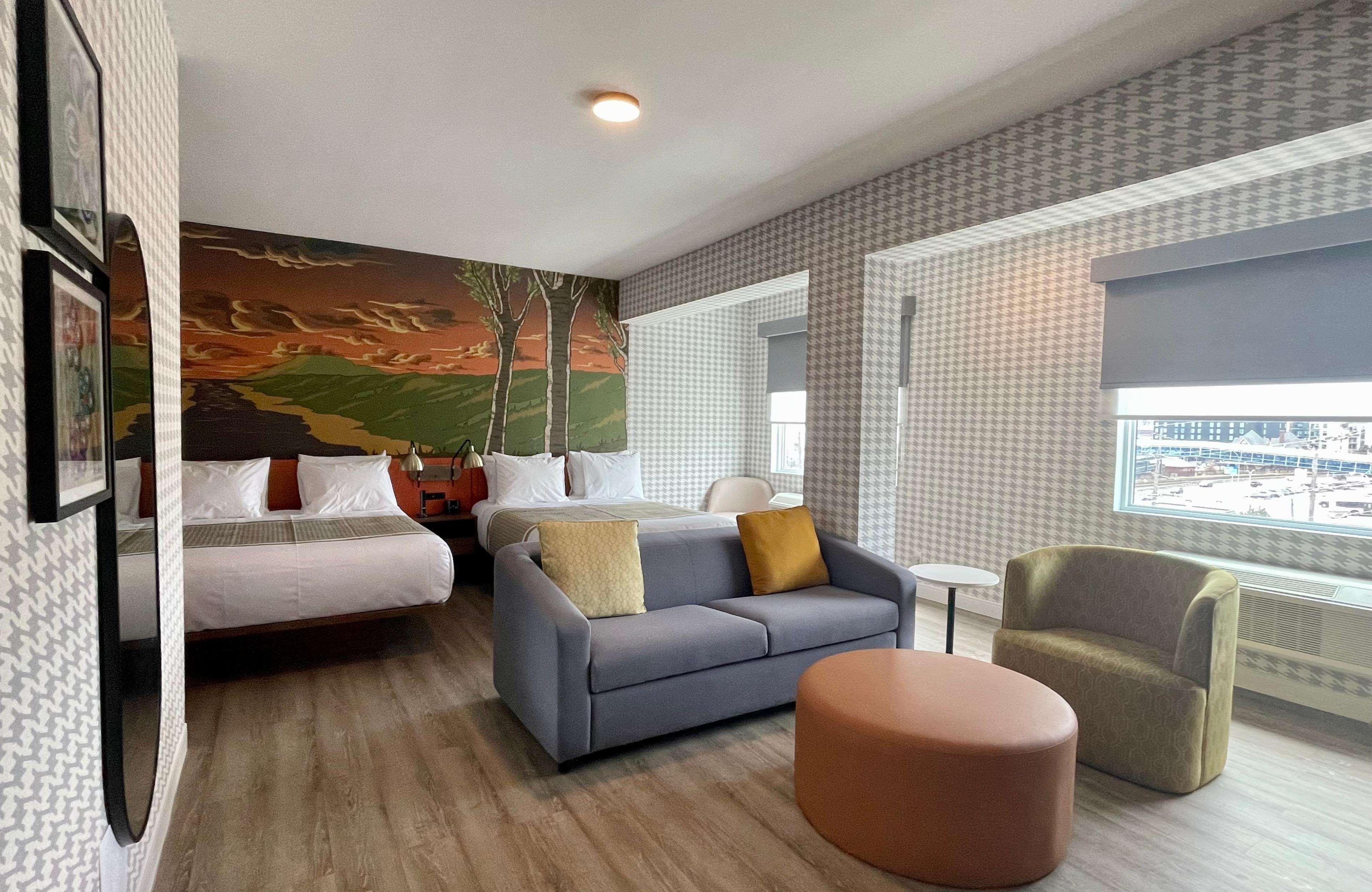 Suite Two Queen Beds