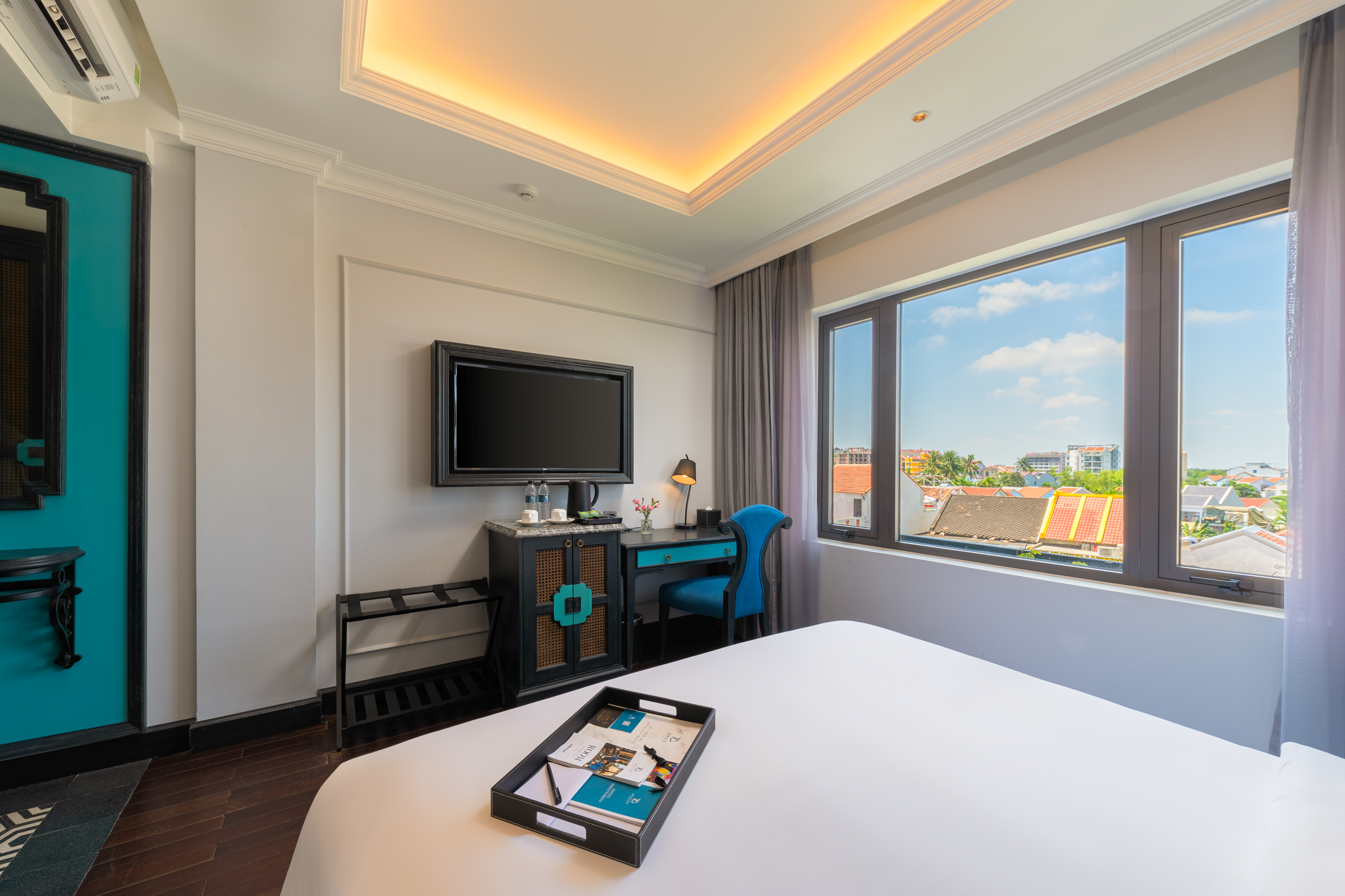 Double Deluxe One Bed