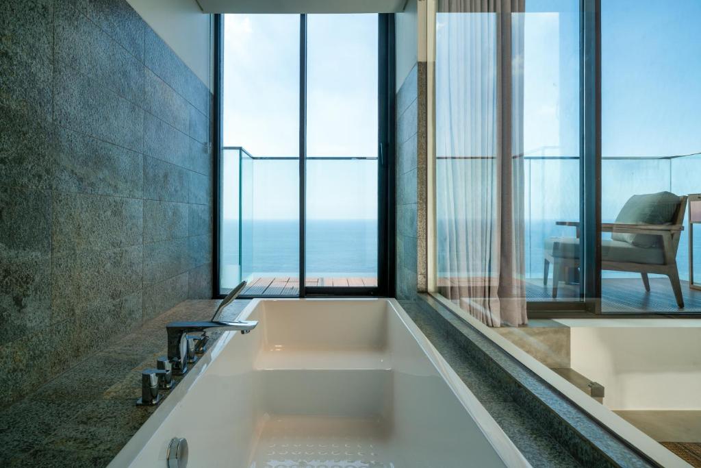 Single Deluxe with Terrace