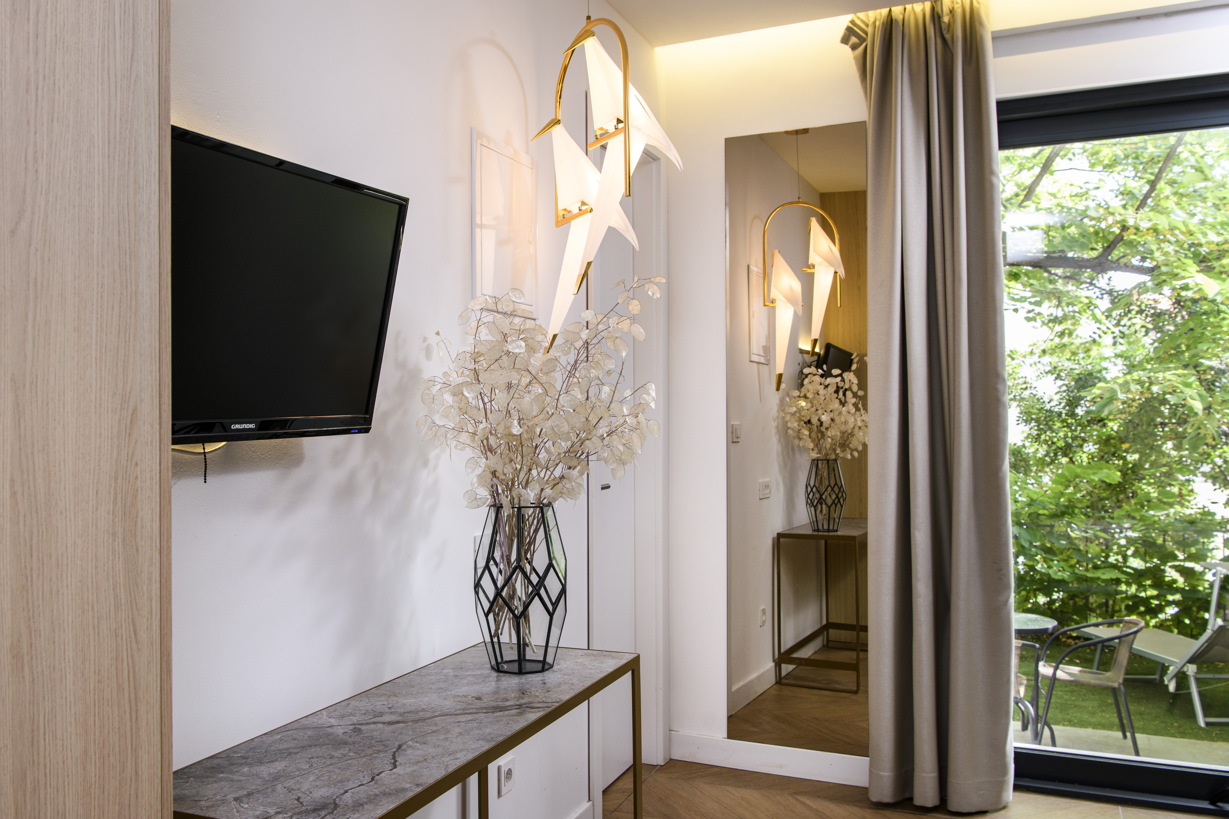 Double or Twin One Bedroom One Bathroom