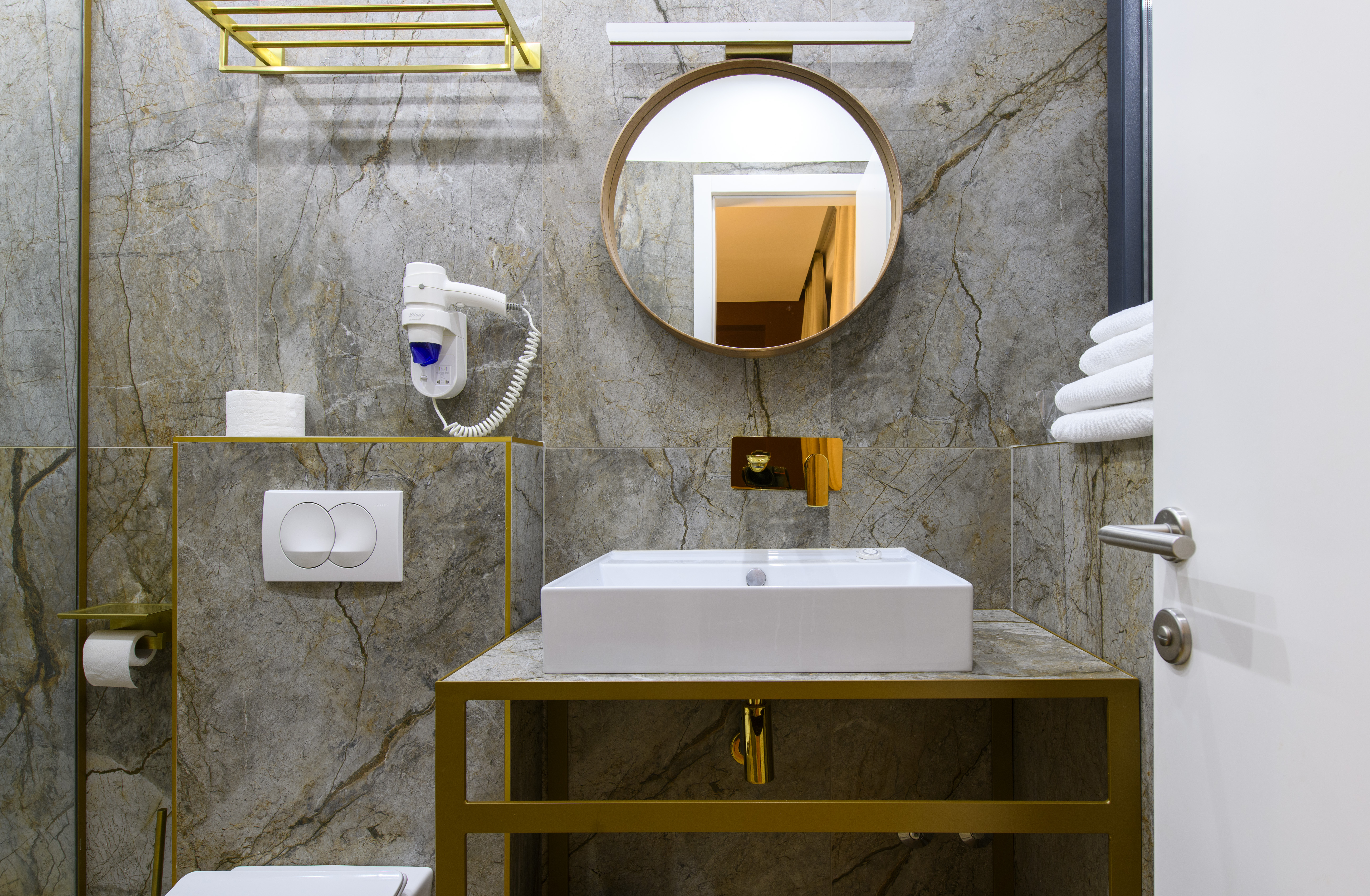 Double or Twin One Bedroom One Bathroom