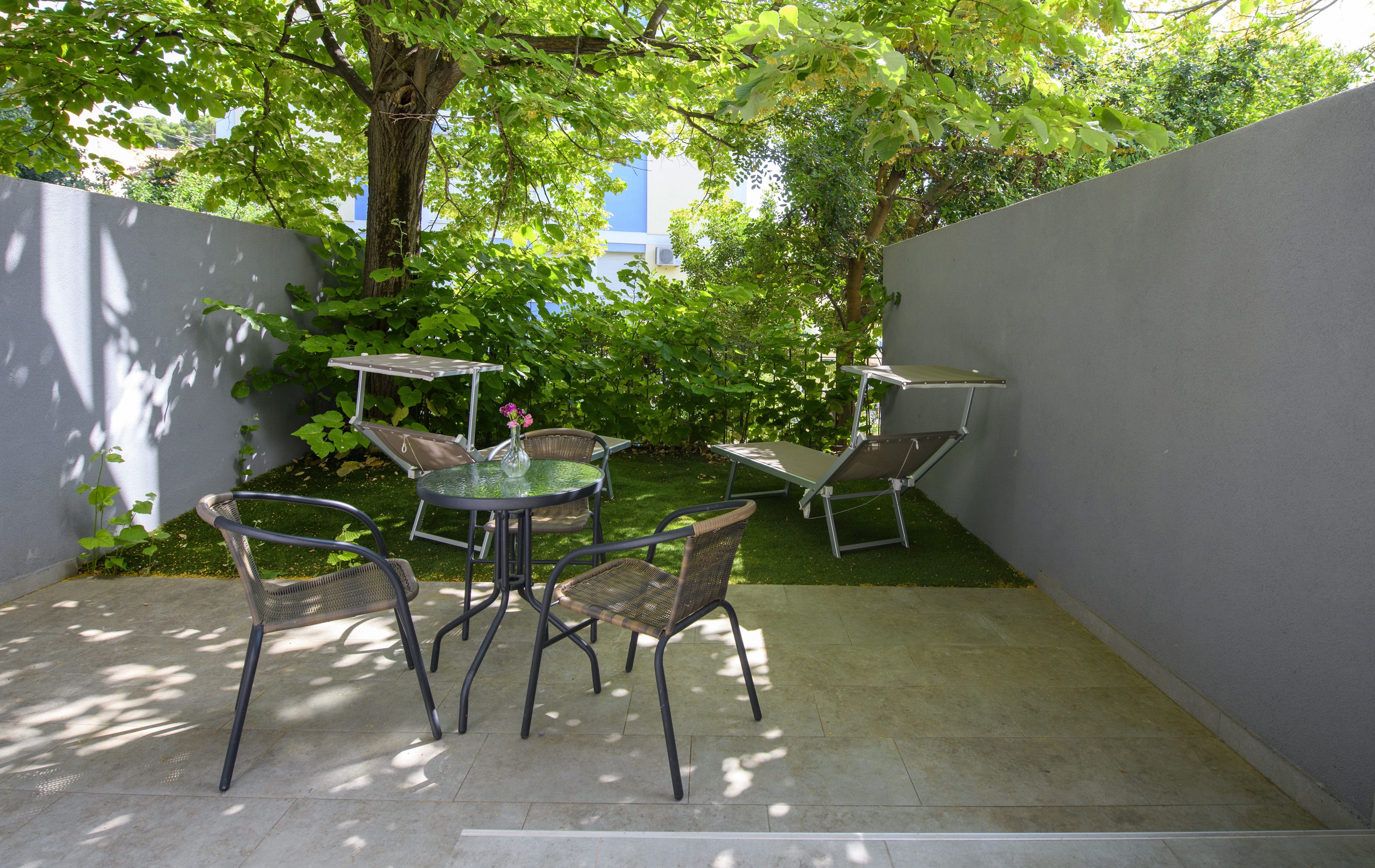 Double or Twin One Bedroom One Bathroom