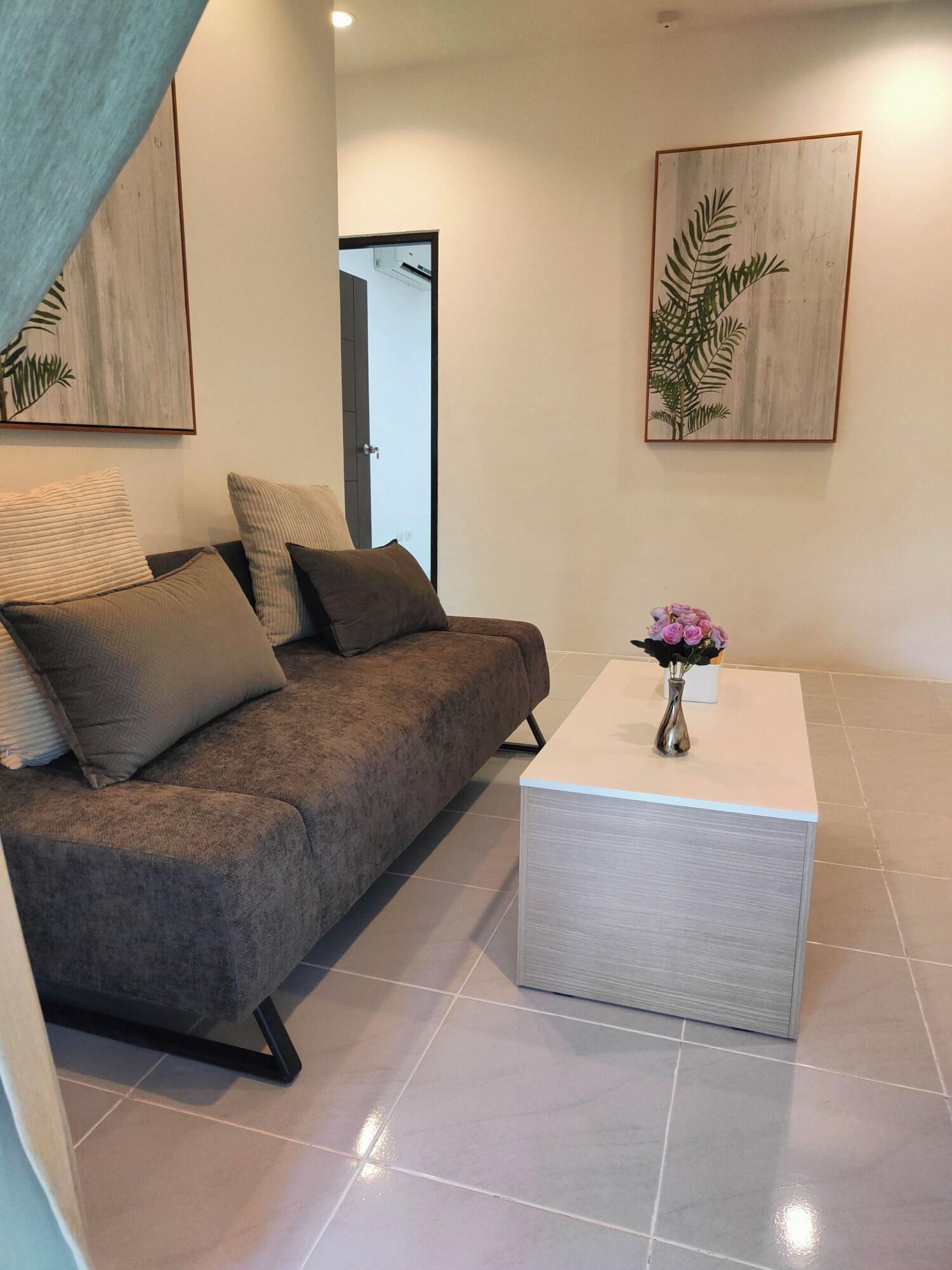 Double or Twin Queen Size Bed