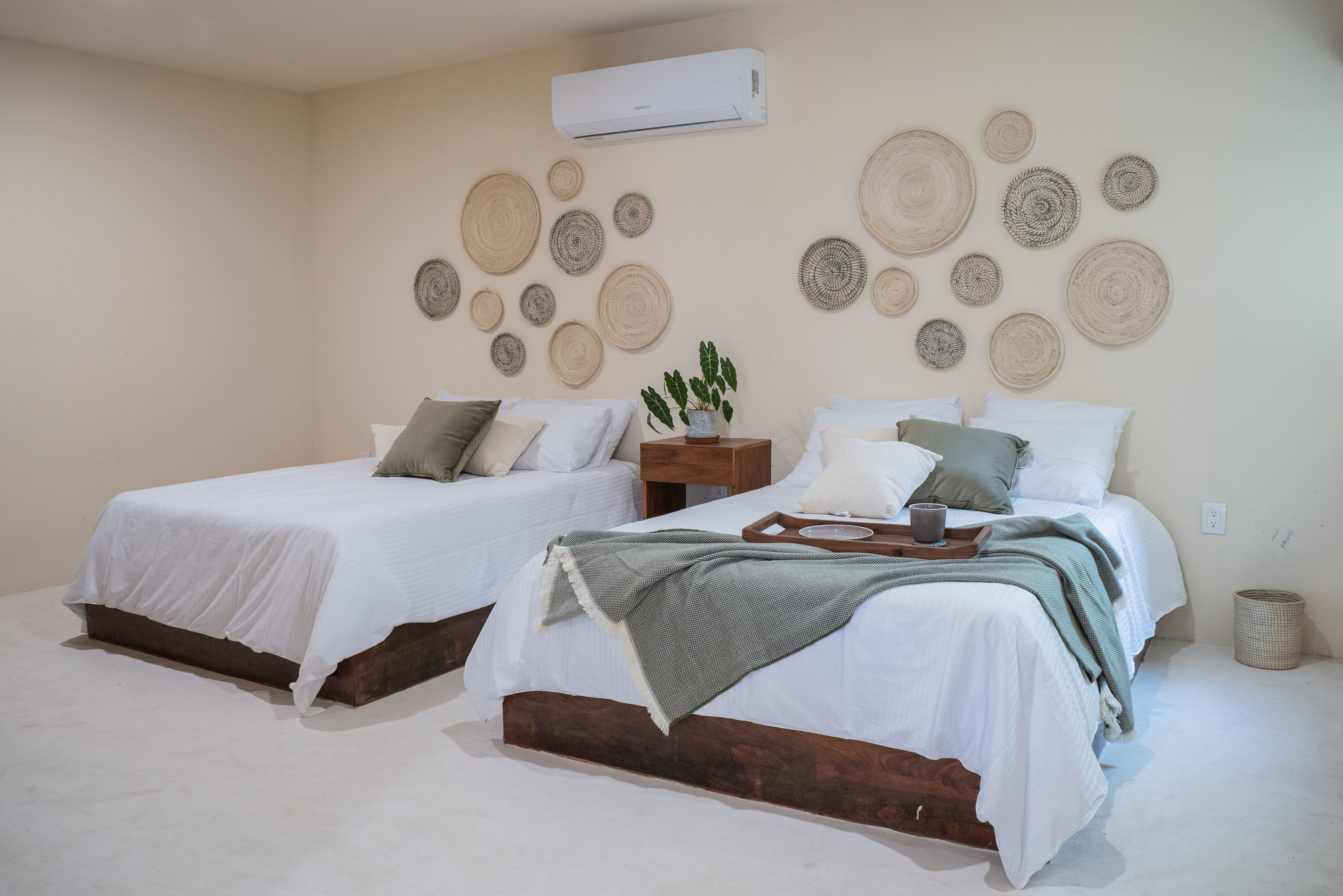 Junior Suite Queen Size Bed