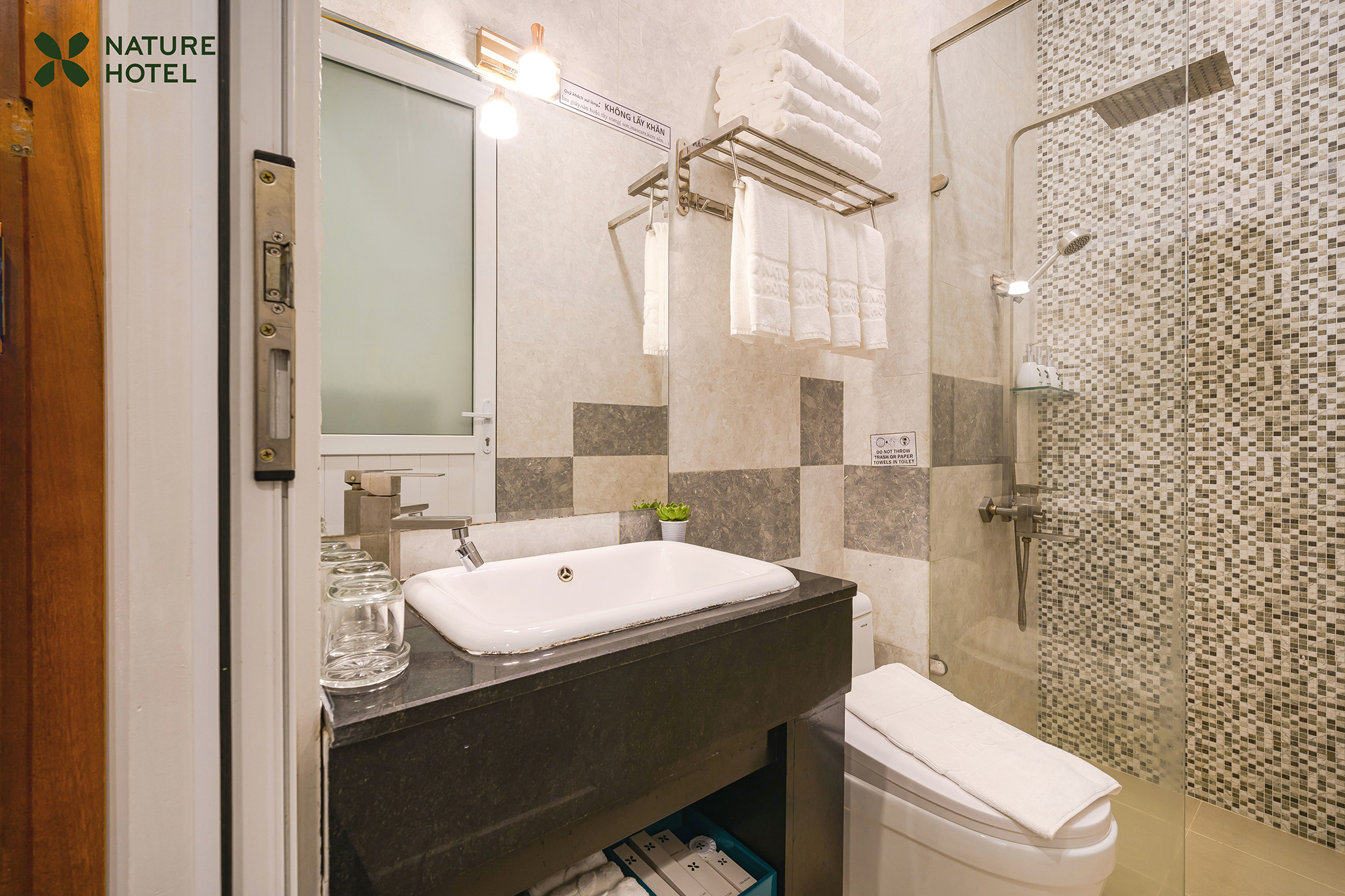 Family Room Connecting Room