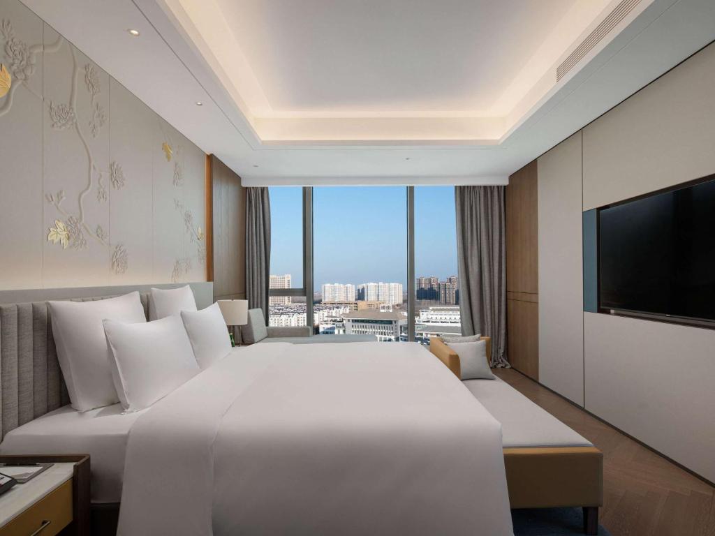 Double Superior King Bed