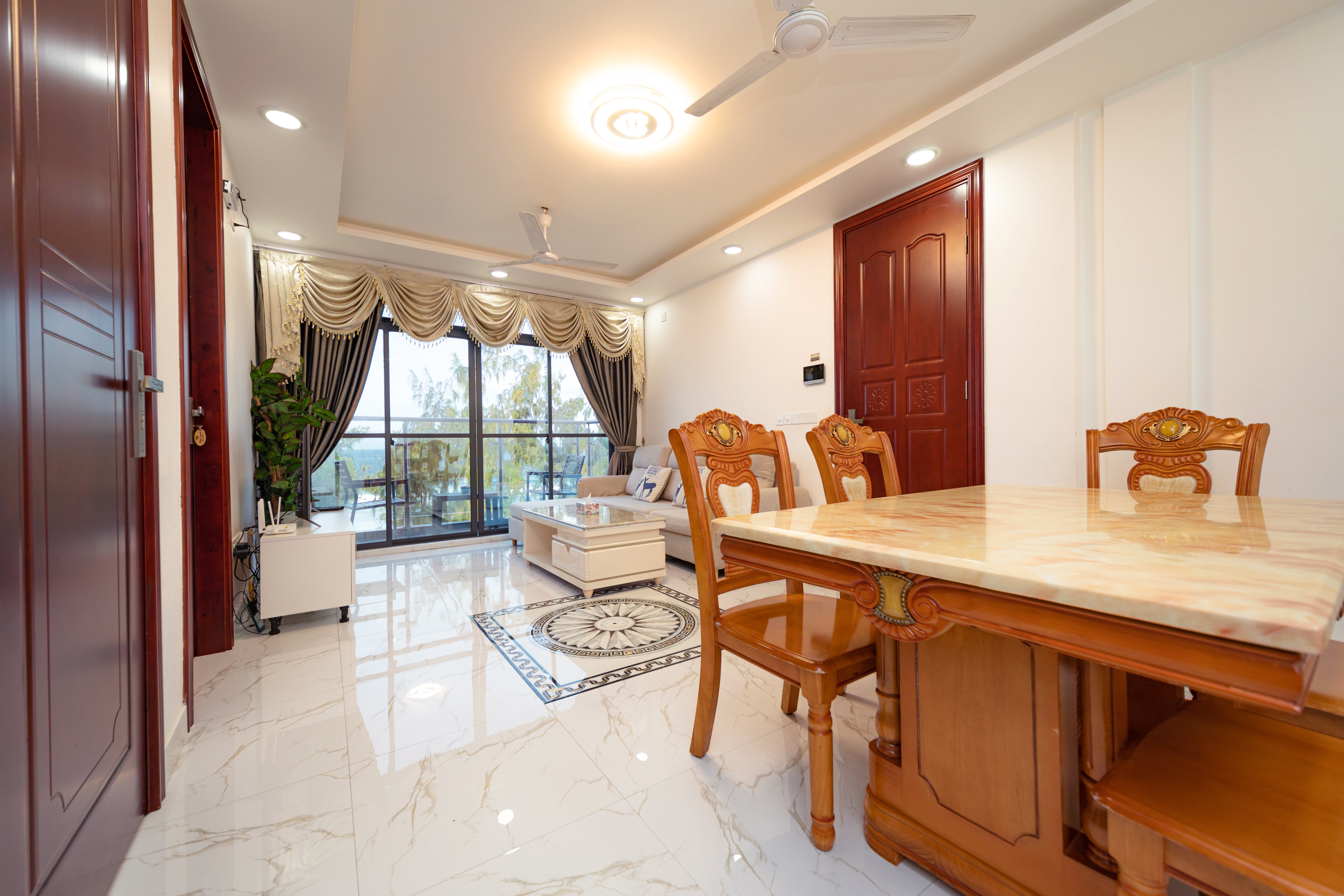 Apartment Deluxe with Balcony