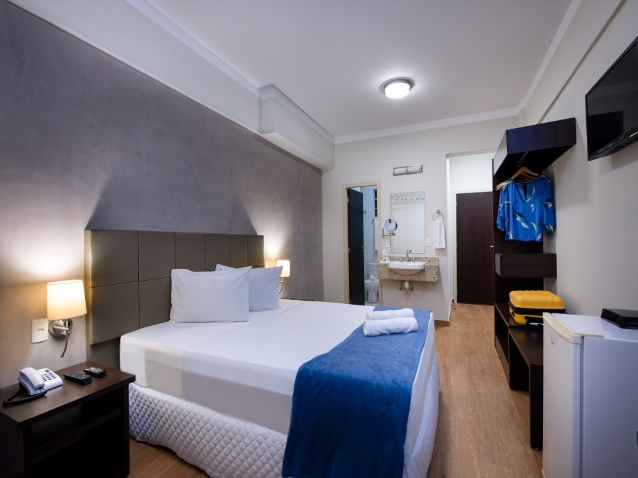 Double King Size Bed