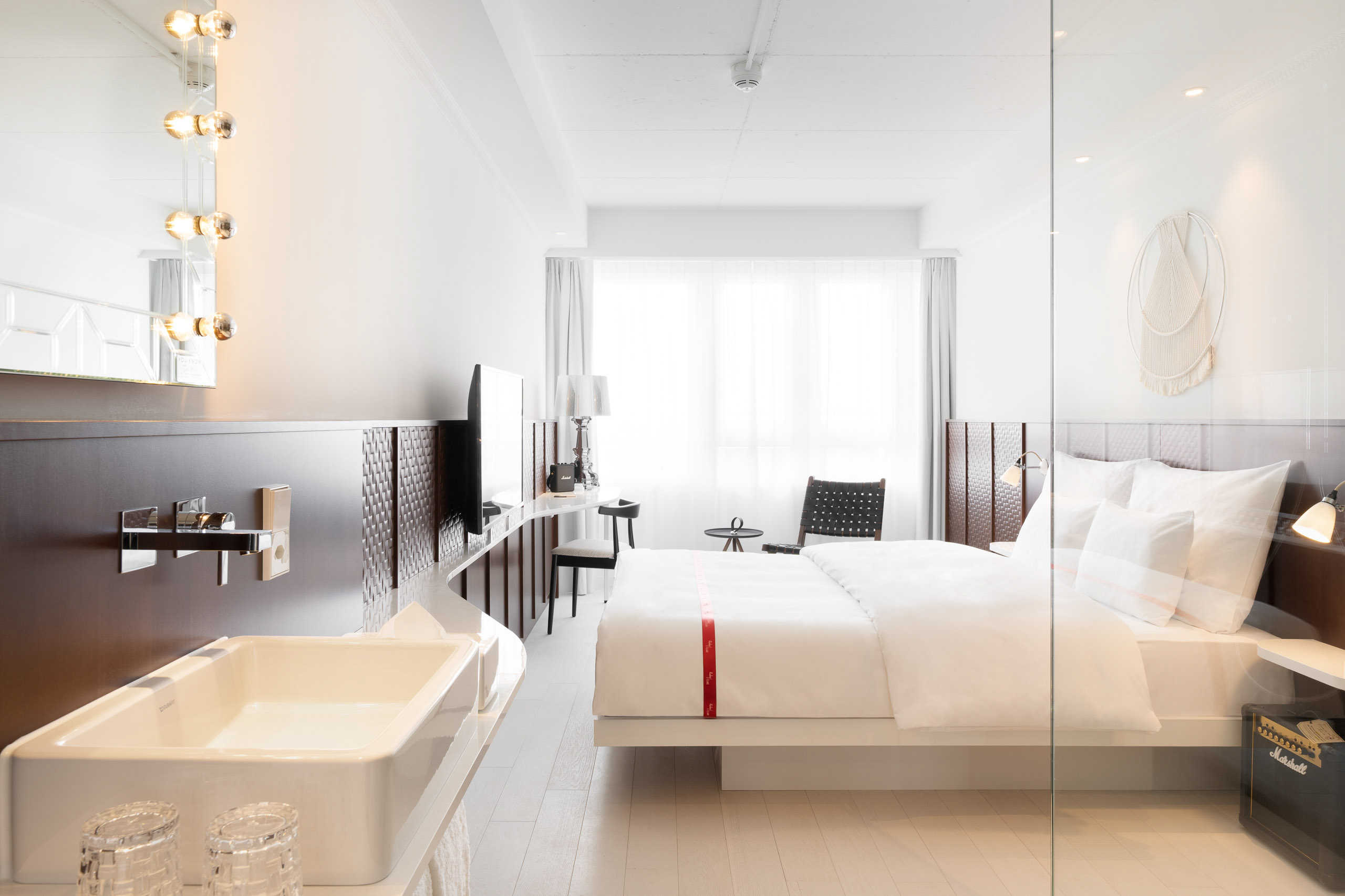 Double Queen Size Bed