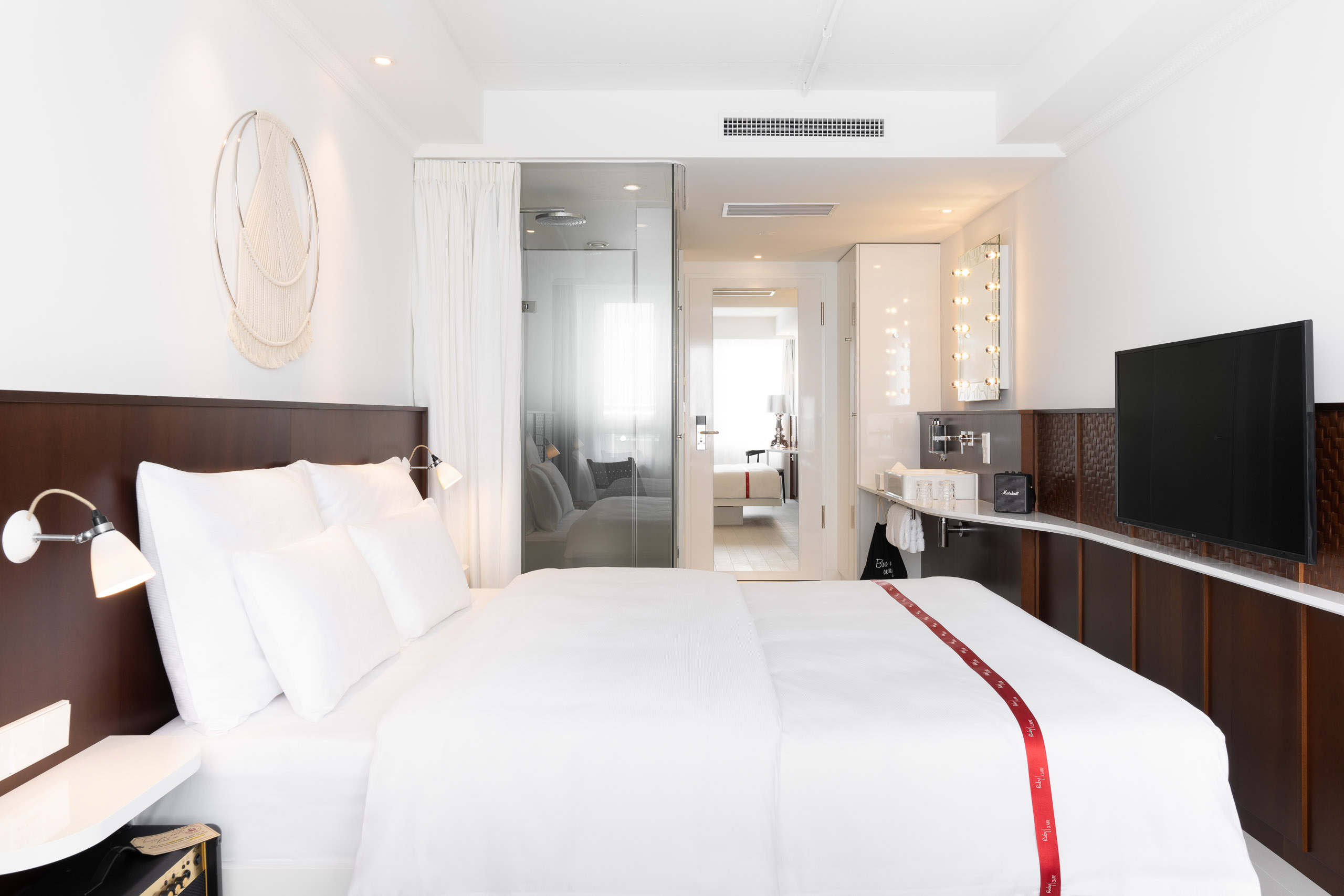 Double Queen Size Bed