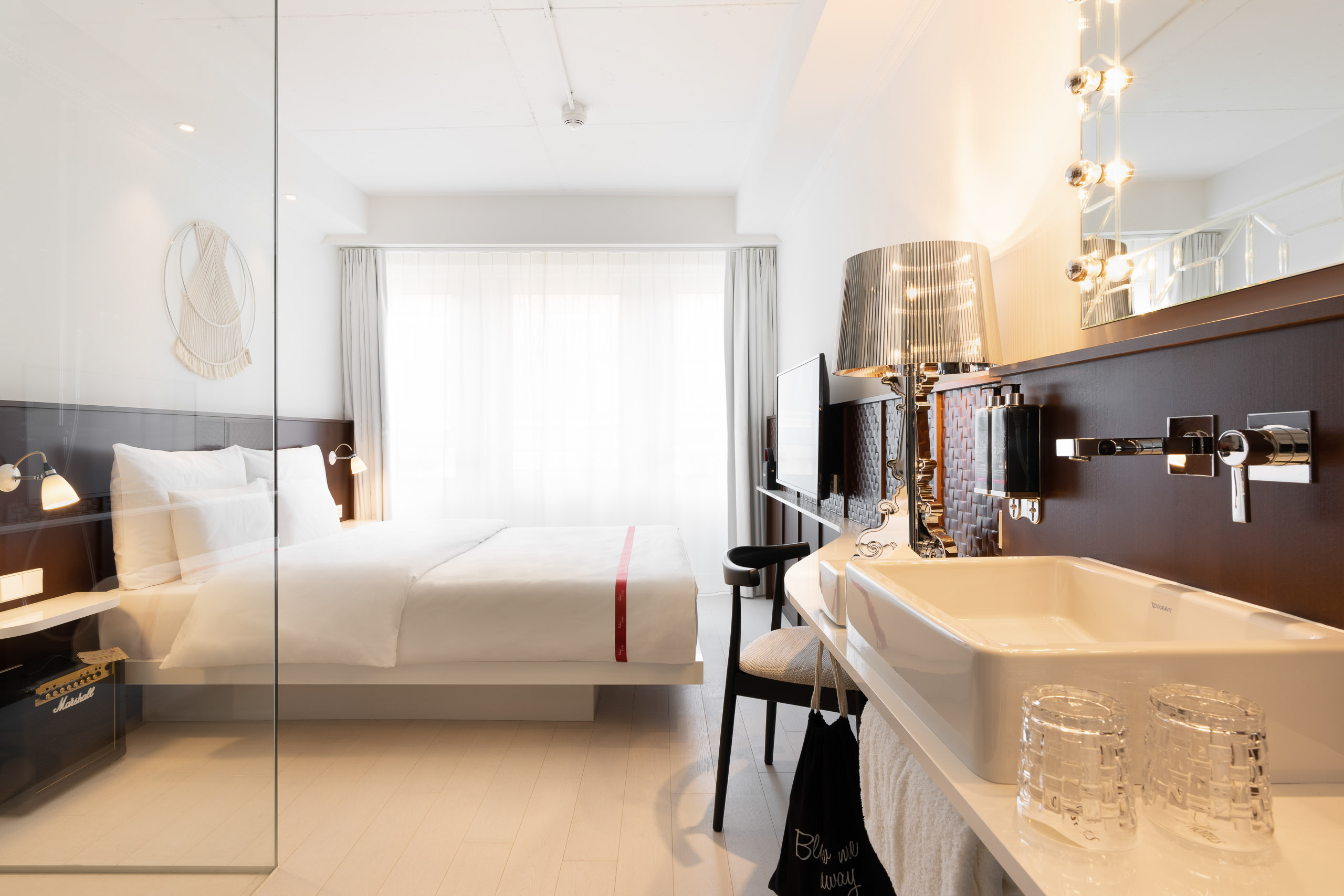 Double Queen Size Bed