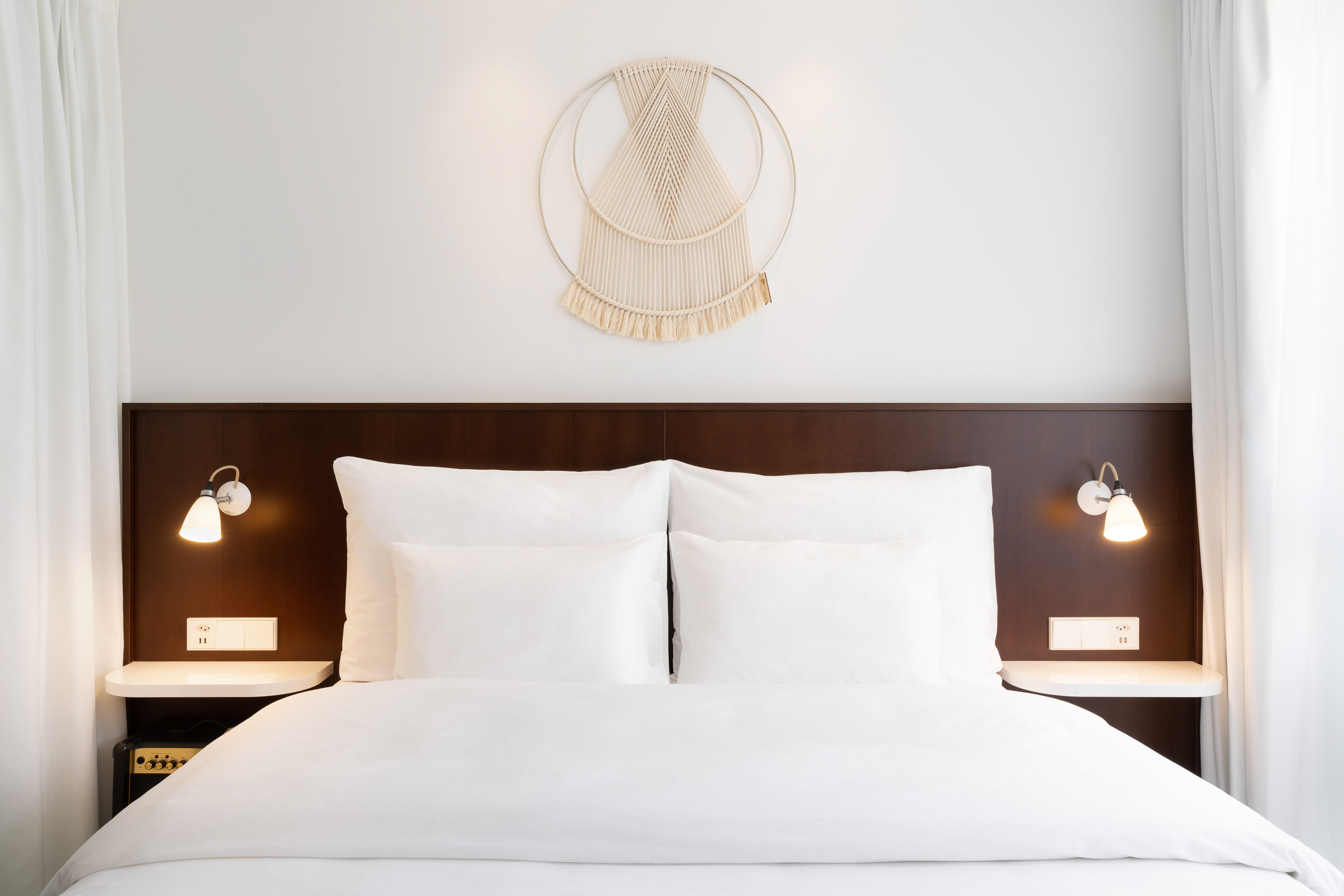 Double Queen Size Bed