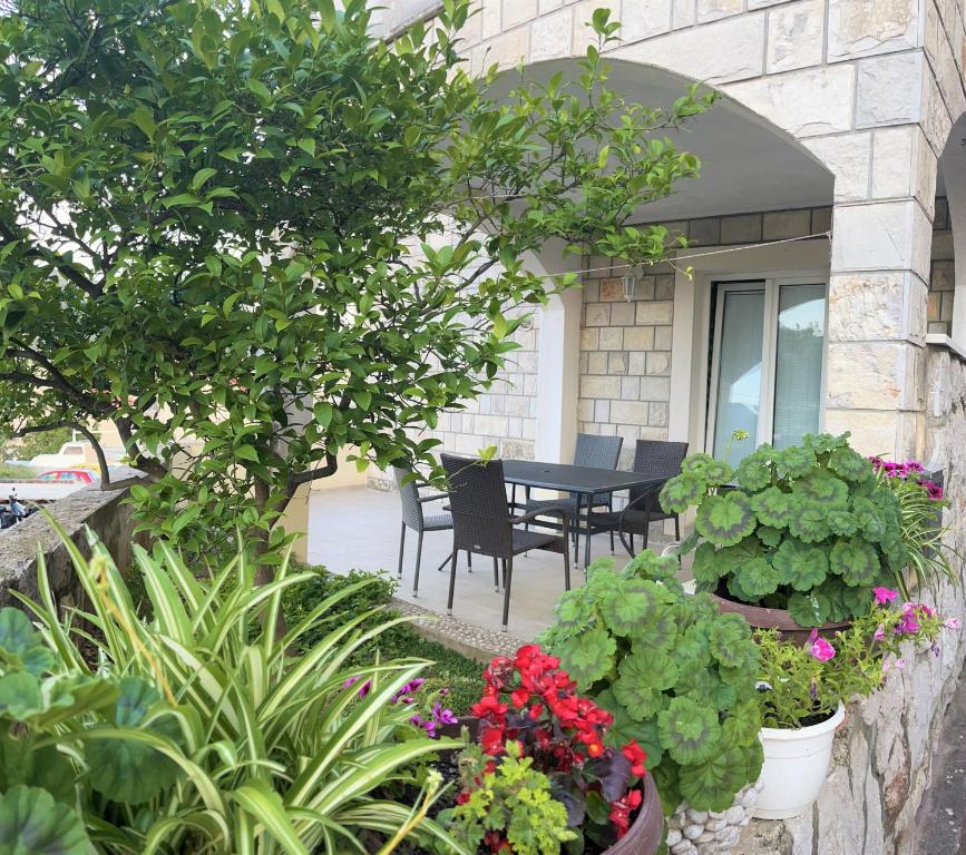 Apartment Sea View with Air Conditioning