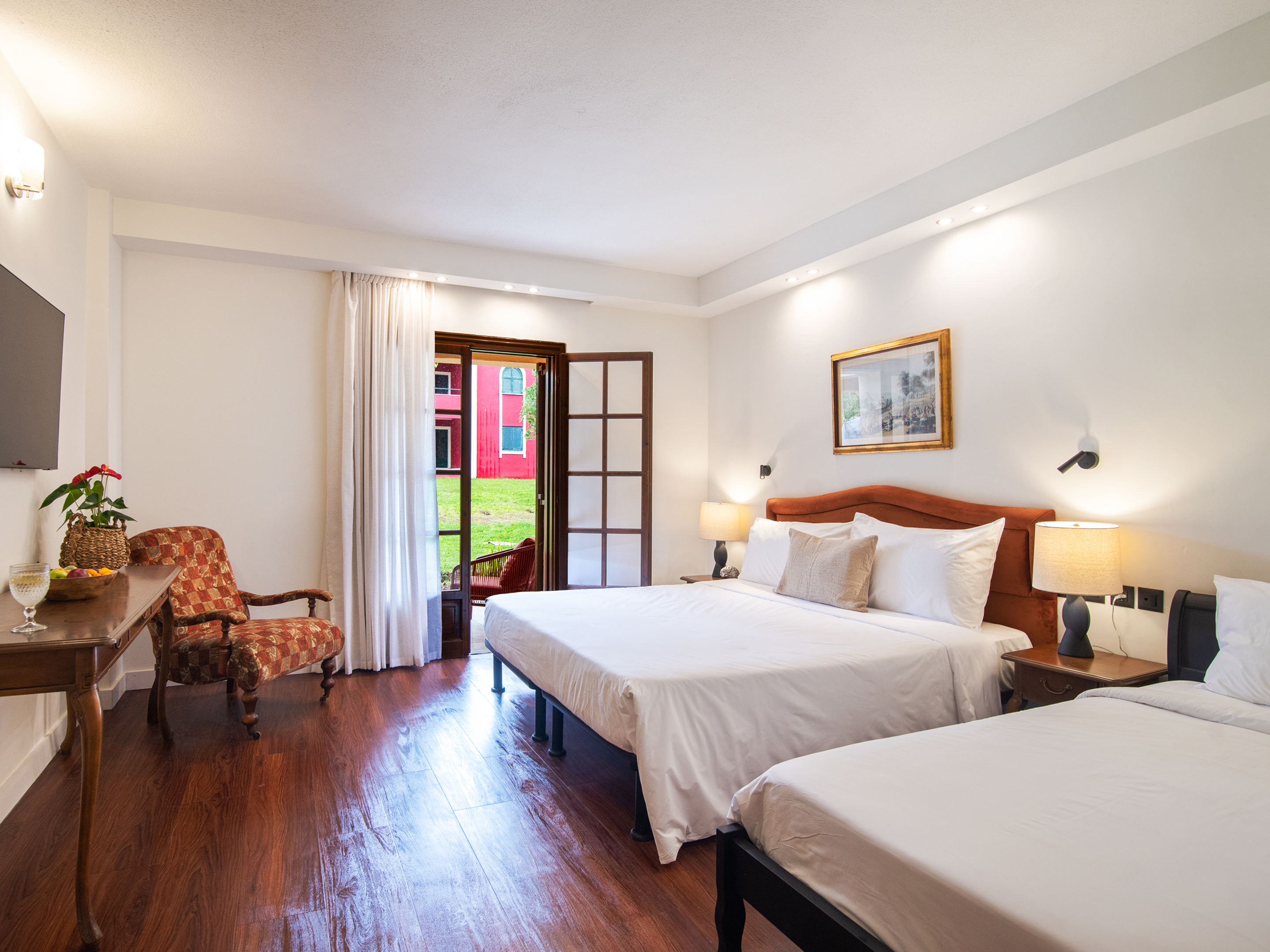 Double or Twin Standard