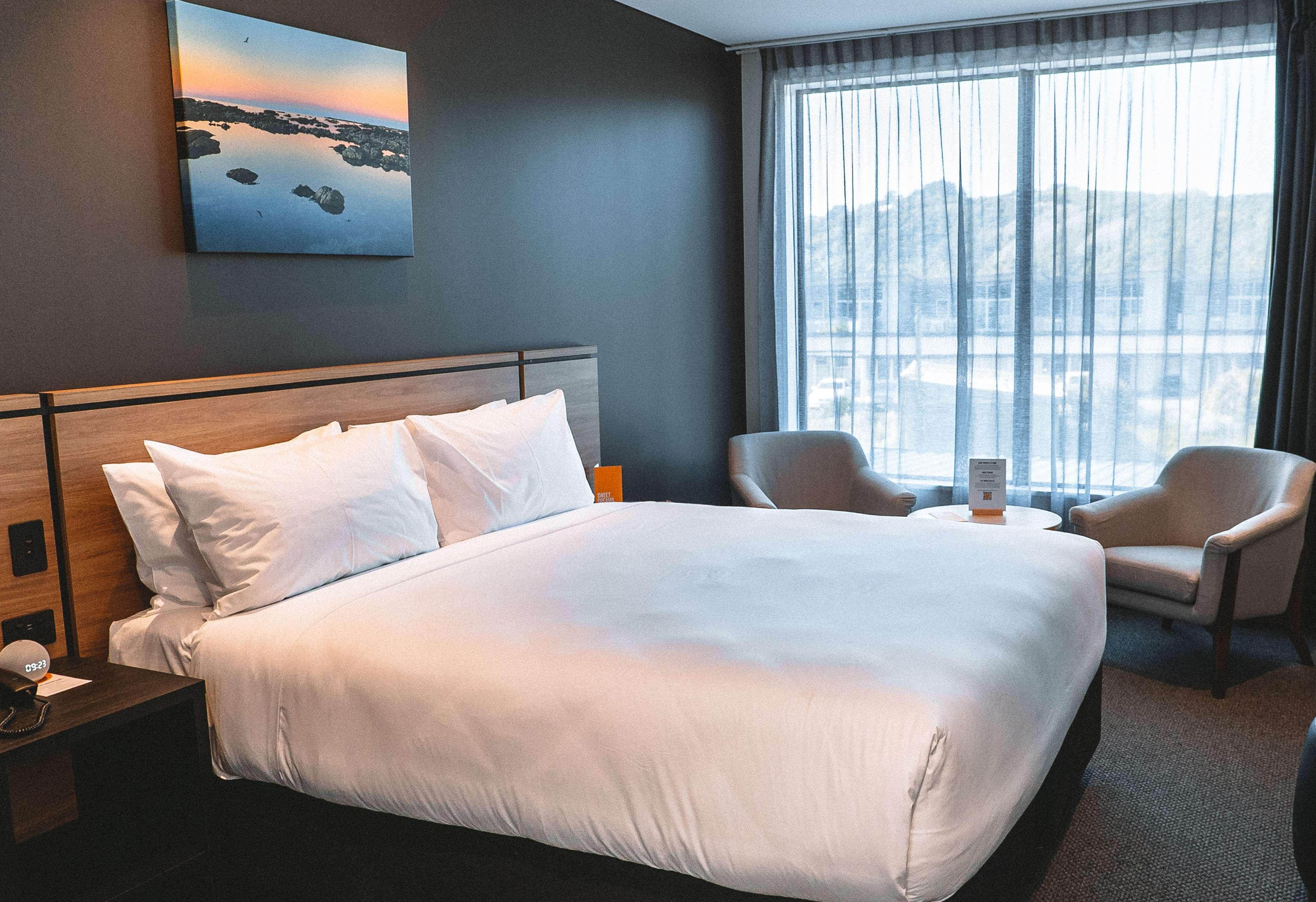 Double Accessible King Size Bed