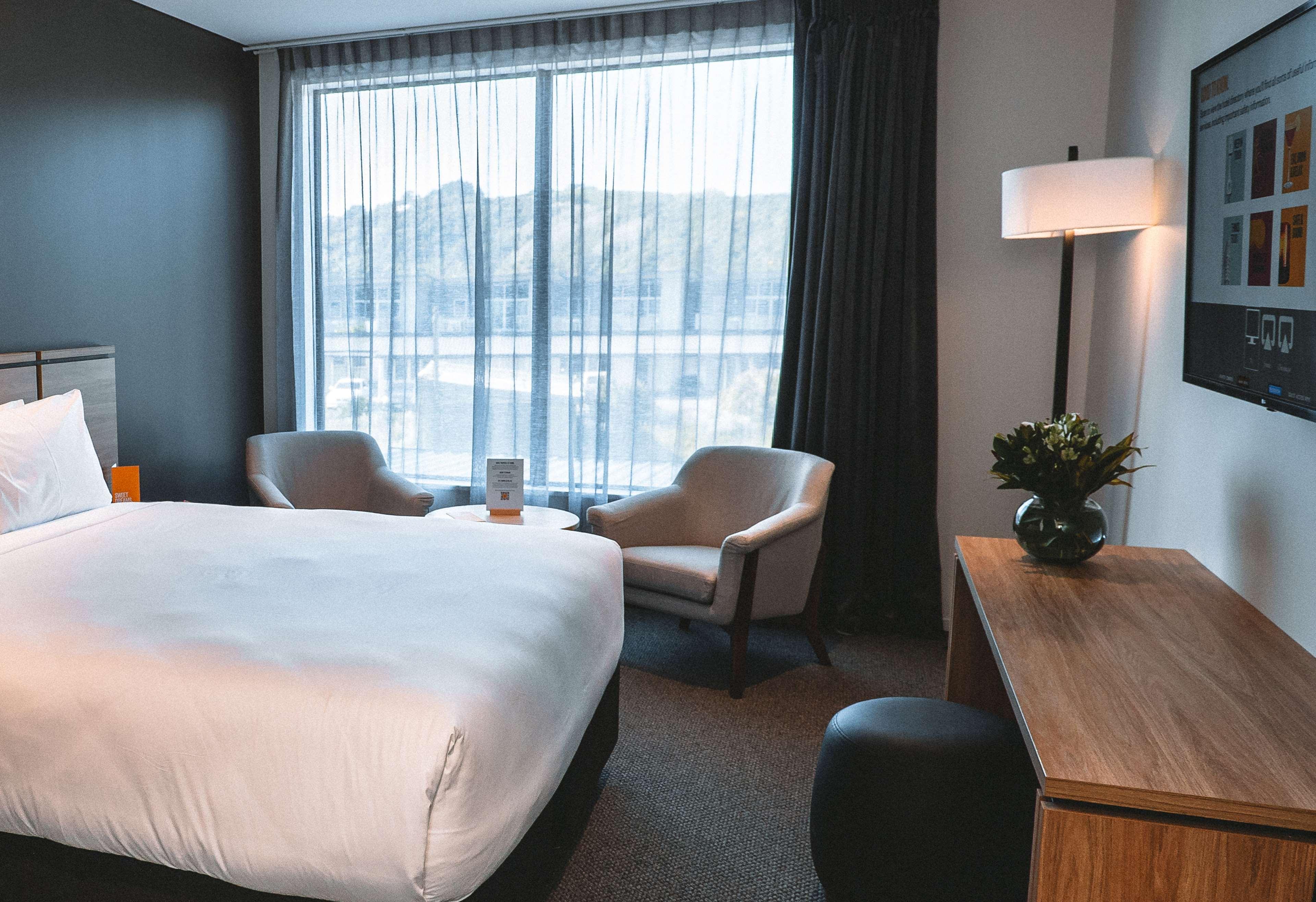 Double Accessible King Size Bed