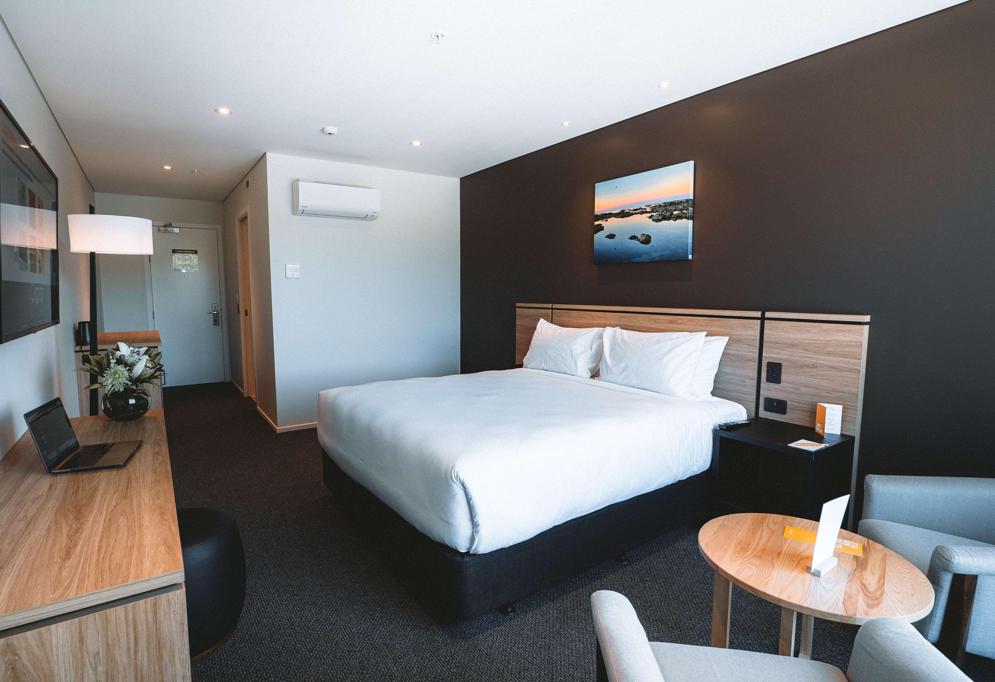 Double Deluxe King Bed