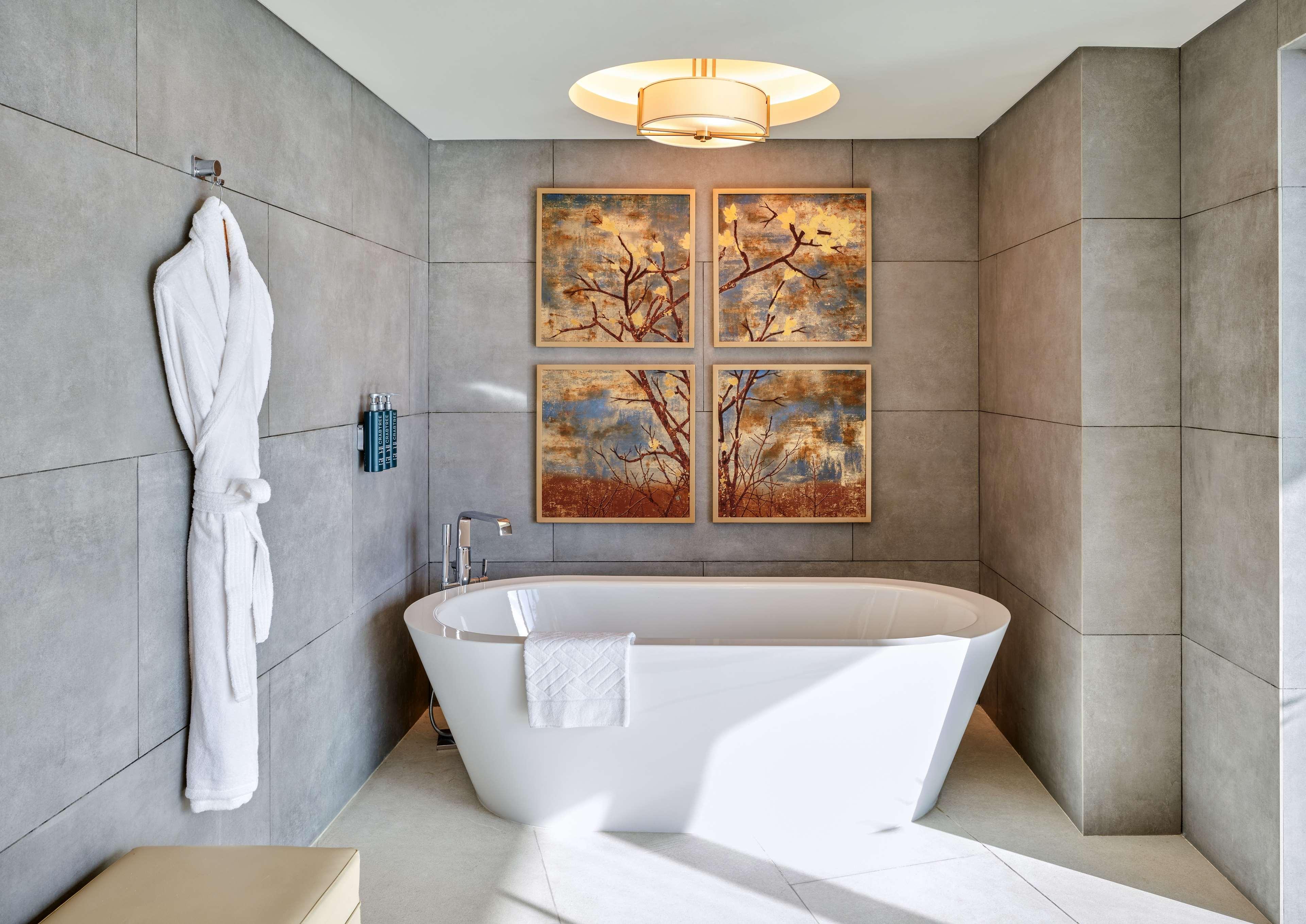 Suite Connecting Room