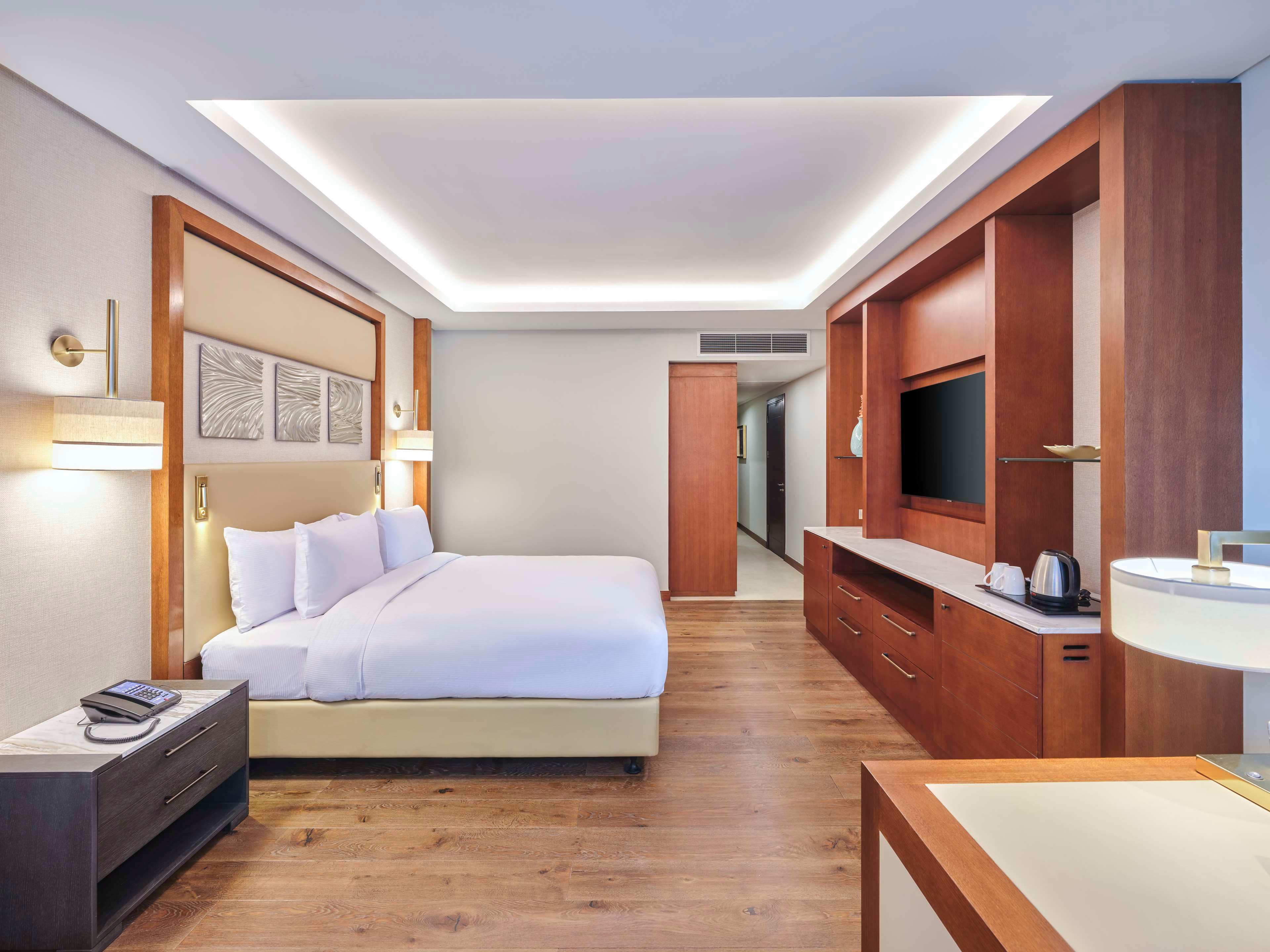 Double Accessible King Size Bed