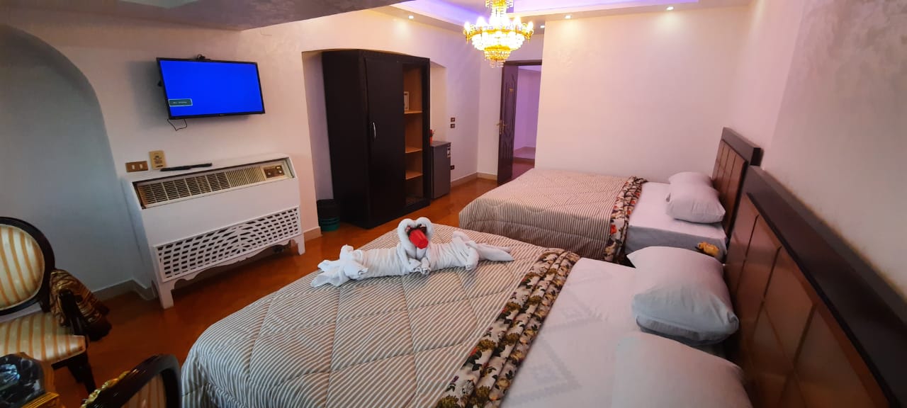 Suite Two Bedrooms One Bathroom