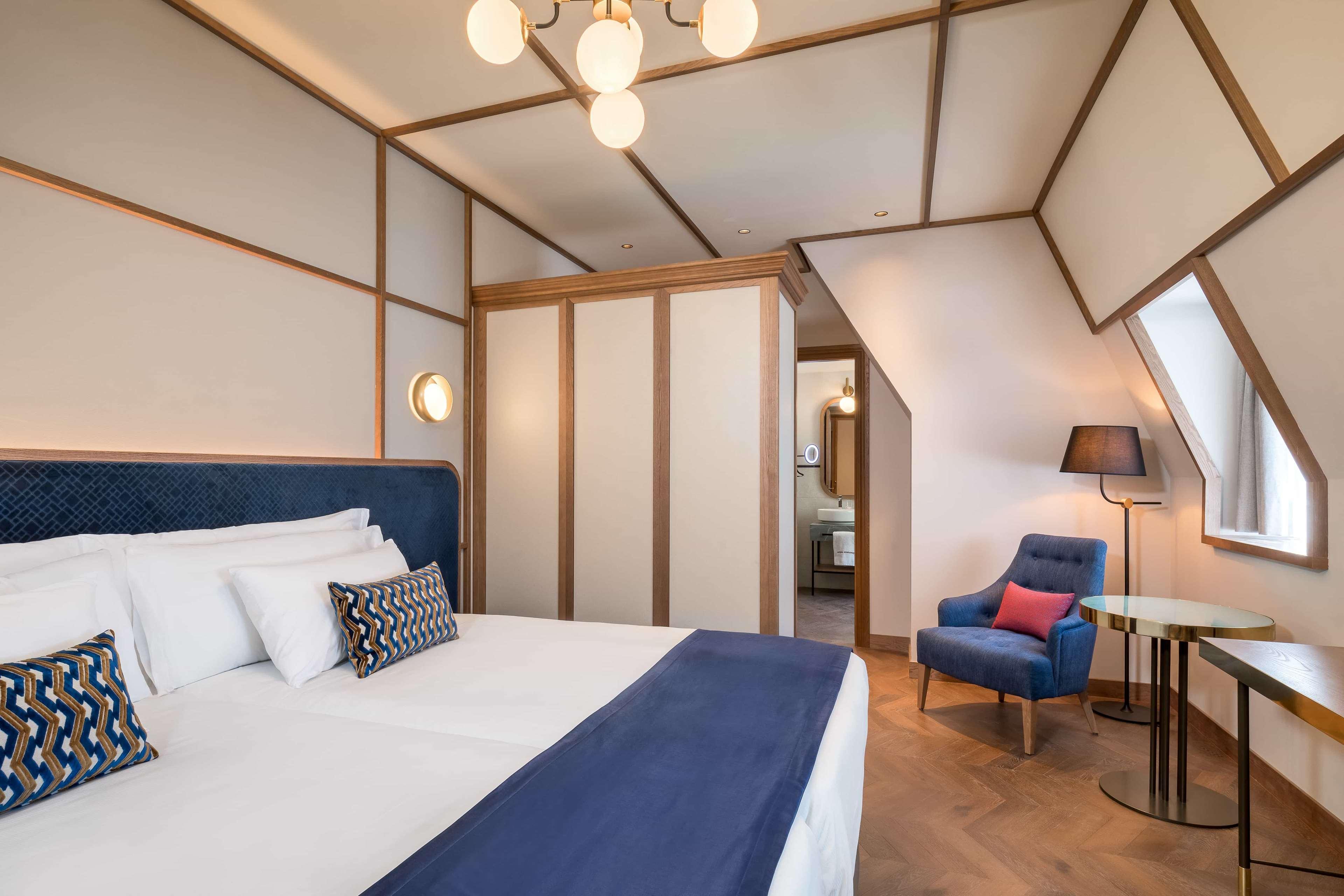 Room Deluxe