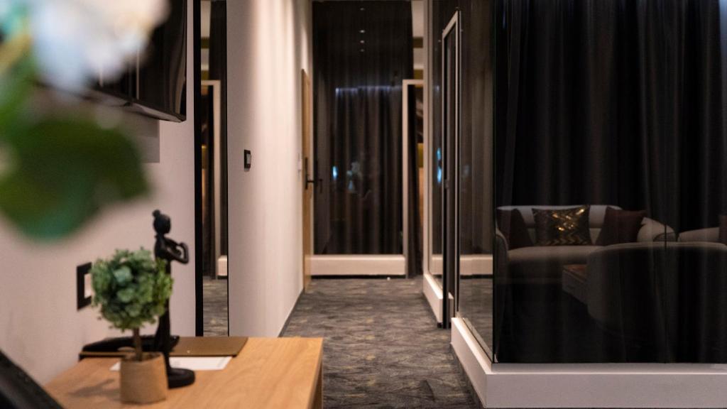 Suite Two Bedrooms One Bathroom