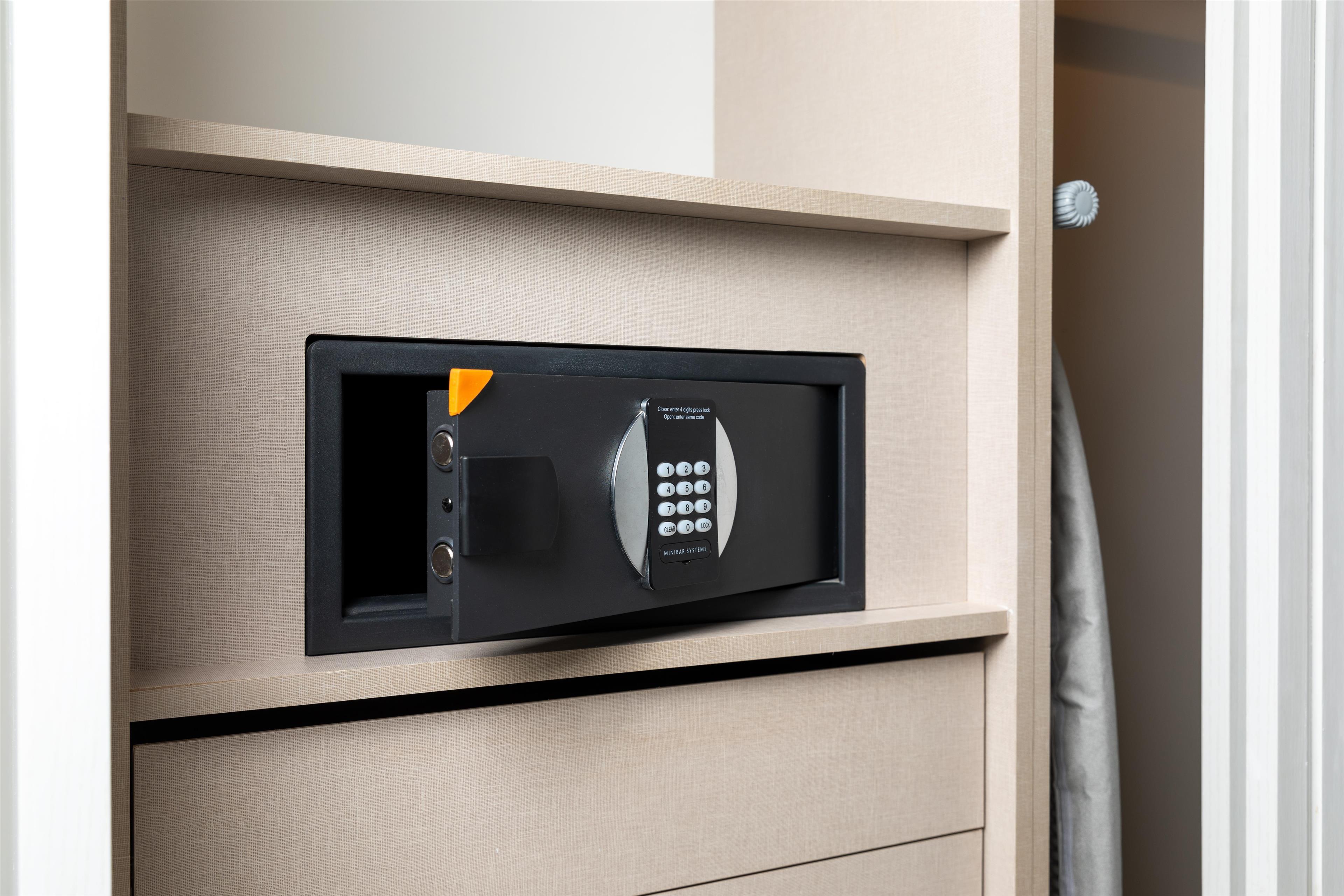 Family Room King Size Bed